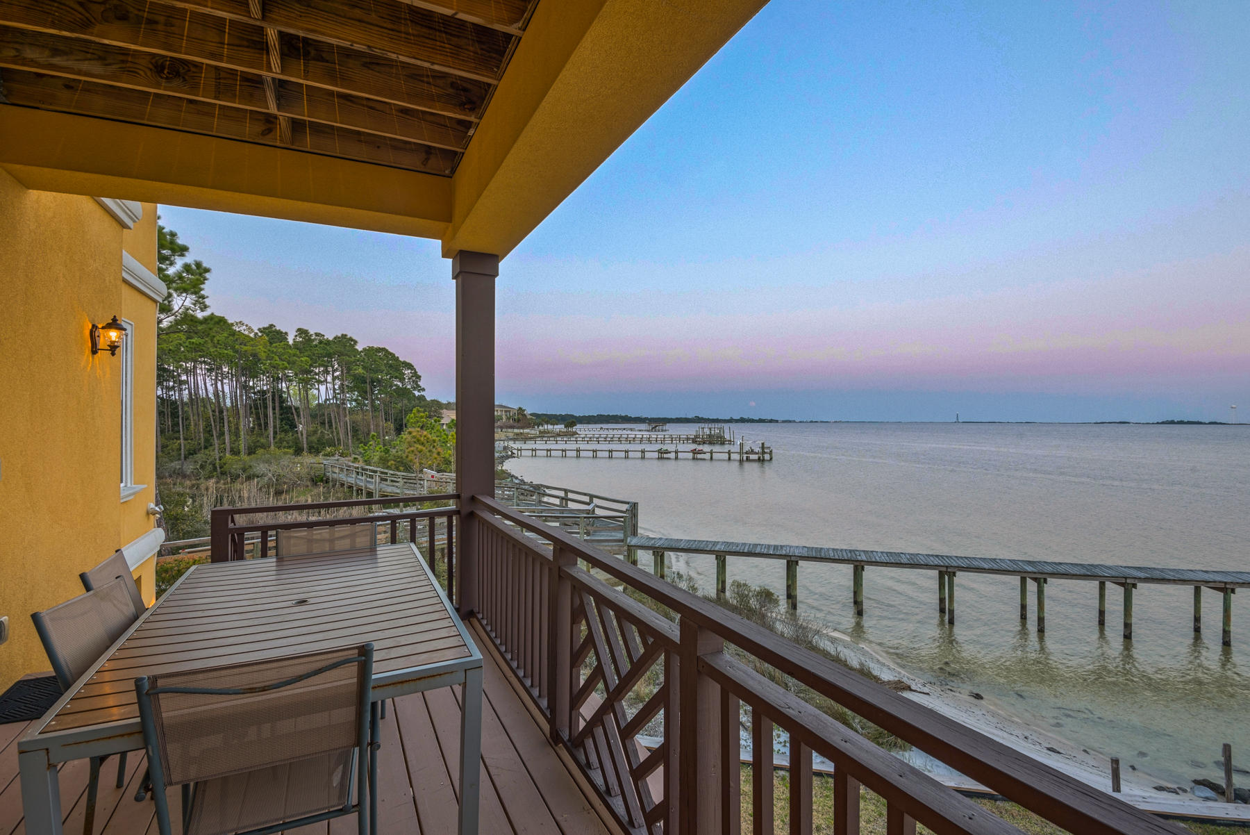 PALMETTO LAKE PRESERVE - Residential