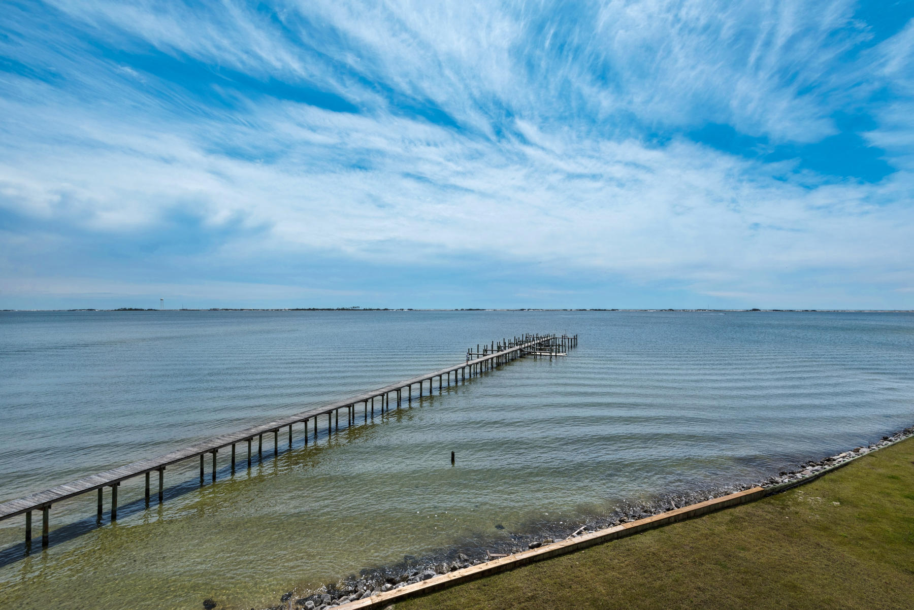 PALMETTO LAKE PRESERVE - Residential