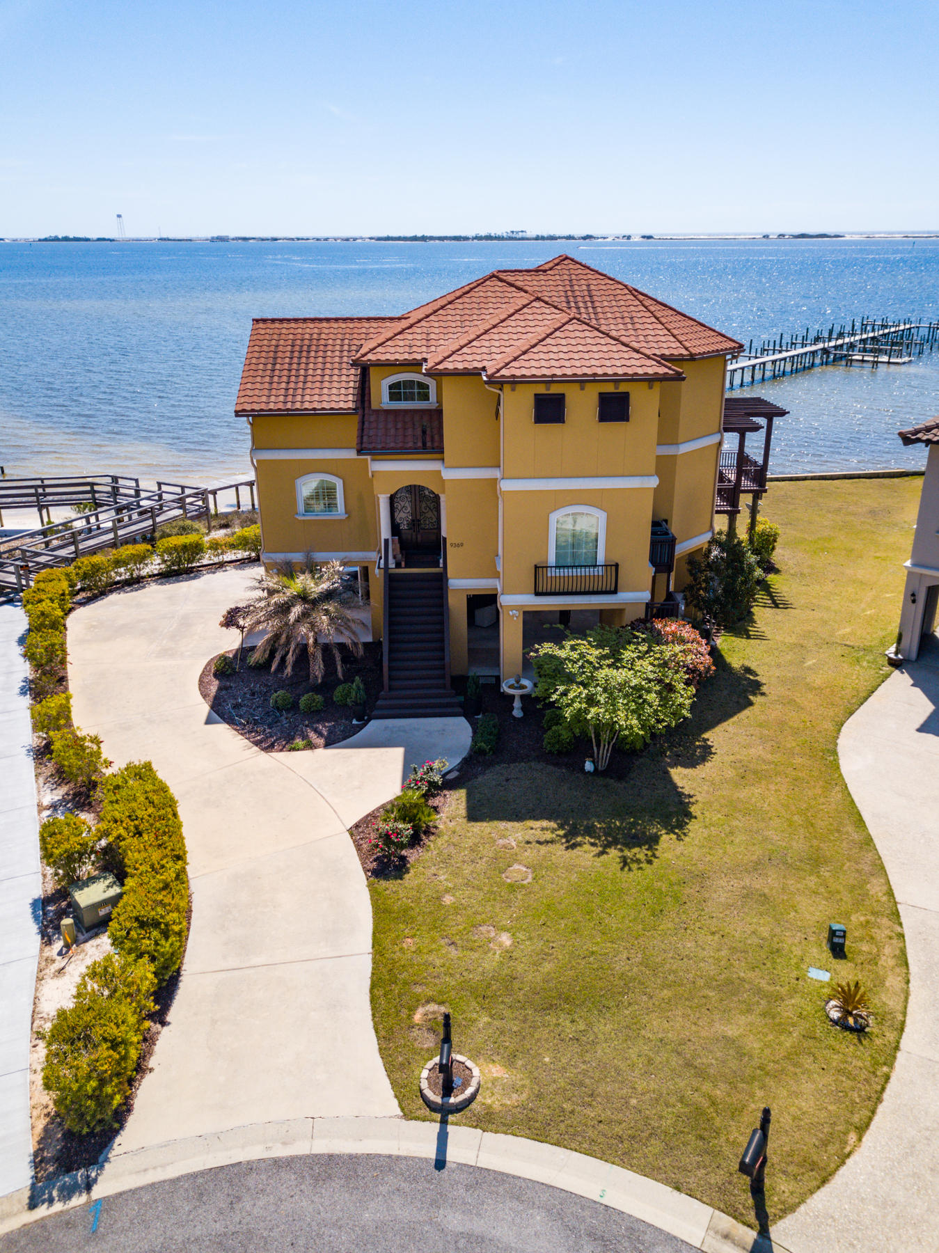 PALMETTO LAKE PRESERVE - Residential