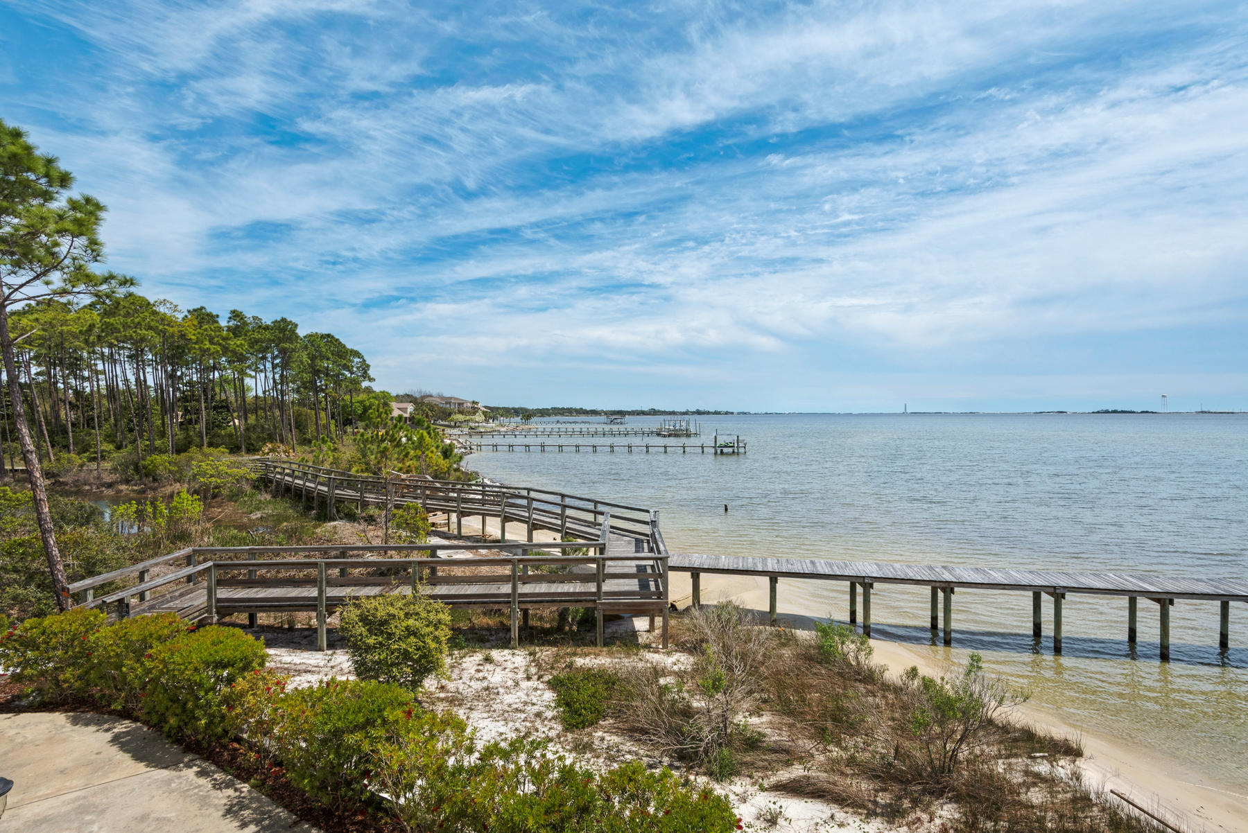 PALMETTO LAKE PRESERVE - Residential