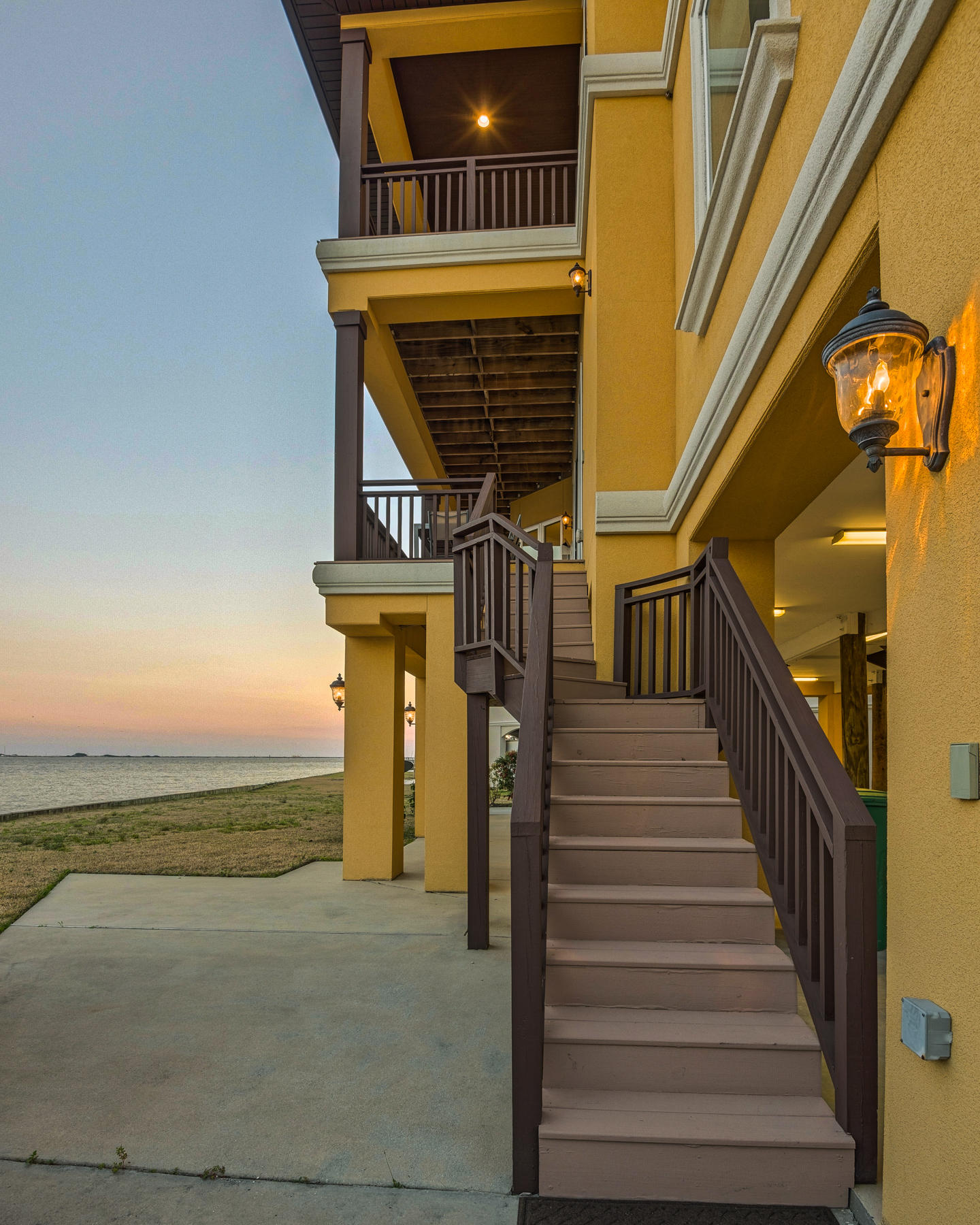 PALMETTO LAKE PRESERVE - Residential