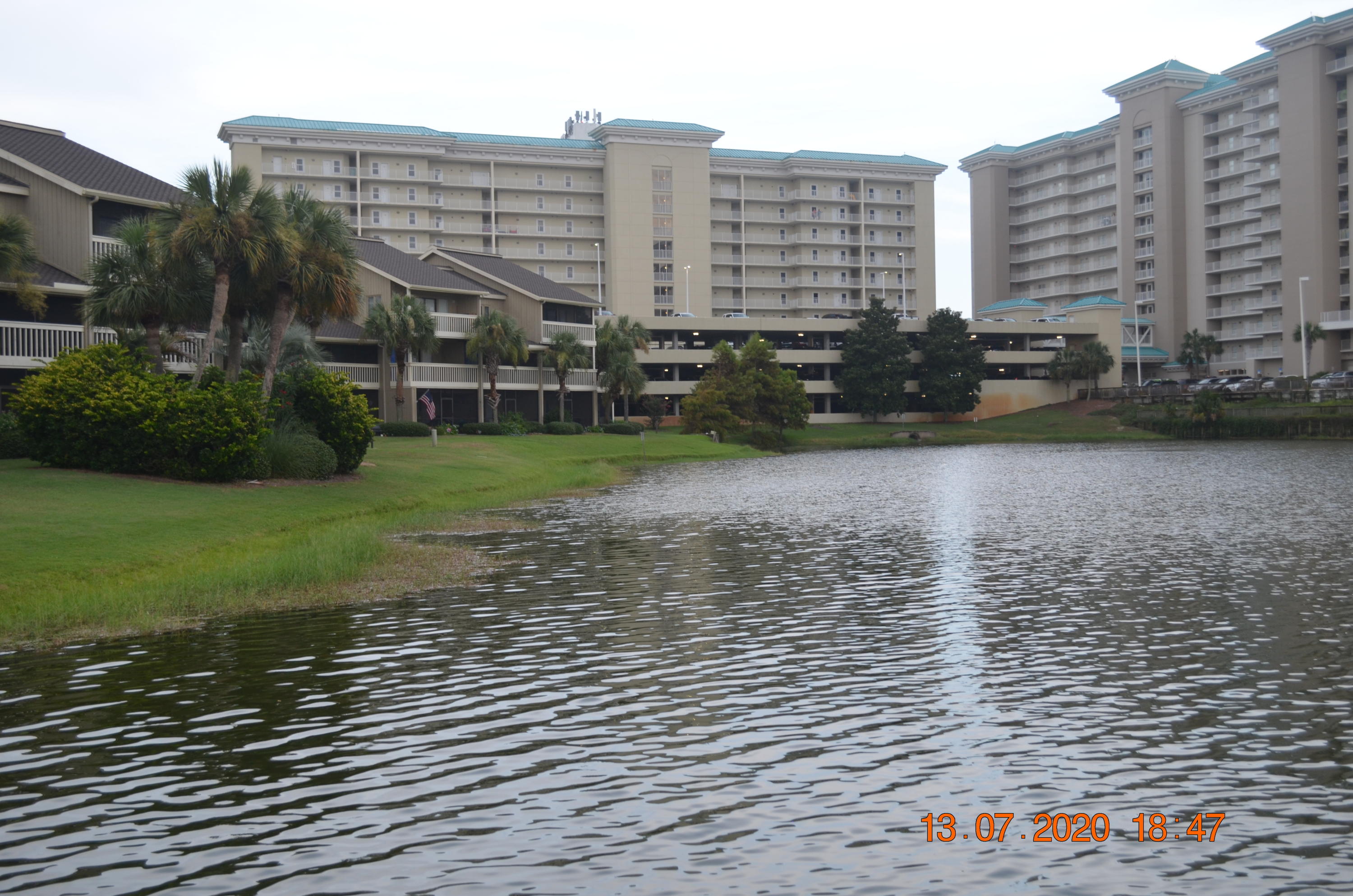 SEASCAPE CONDO PH 7 - Residential