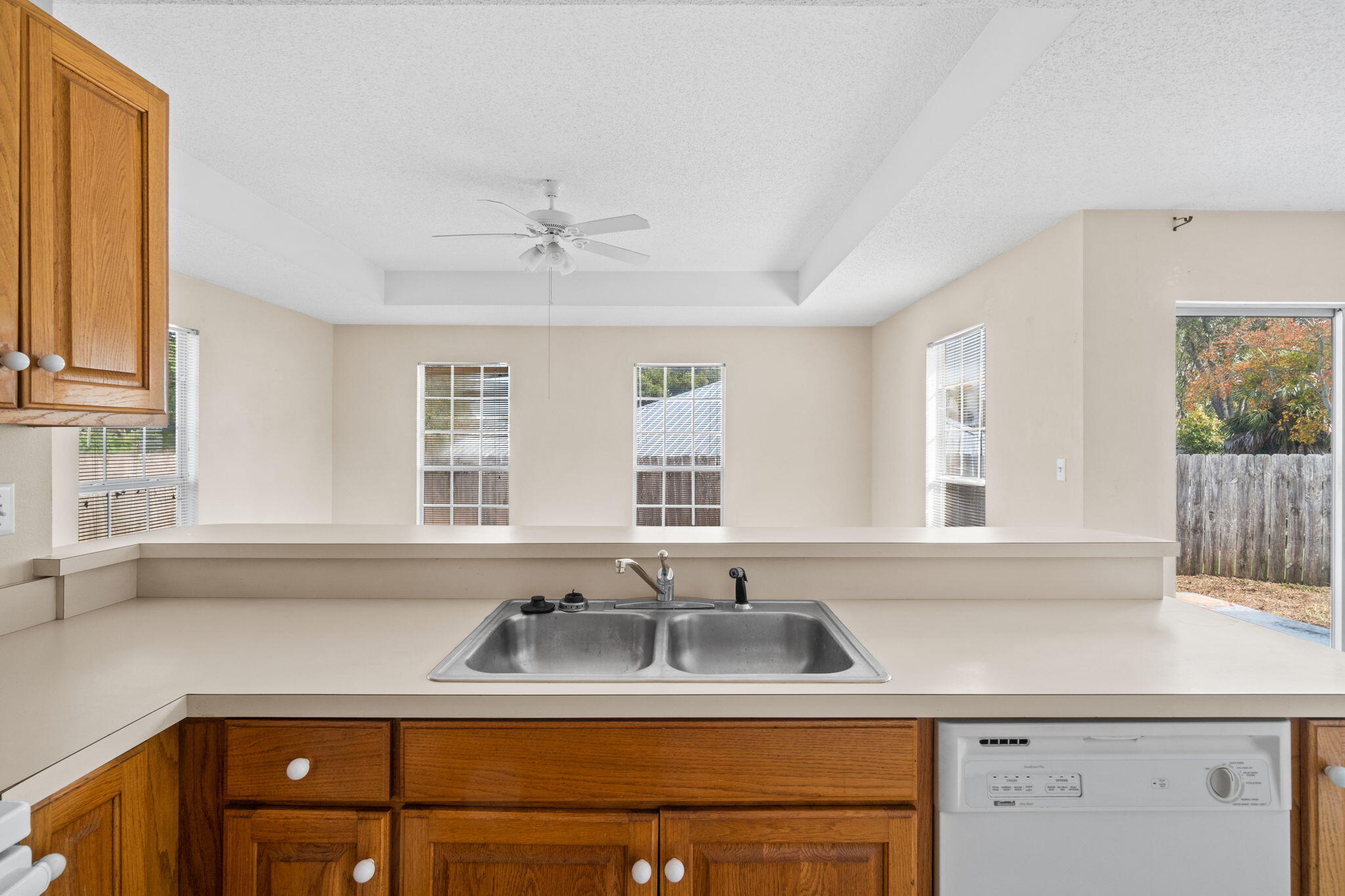 AZALEA GARDENS DESTIN - Residential