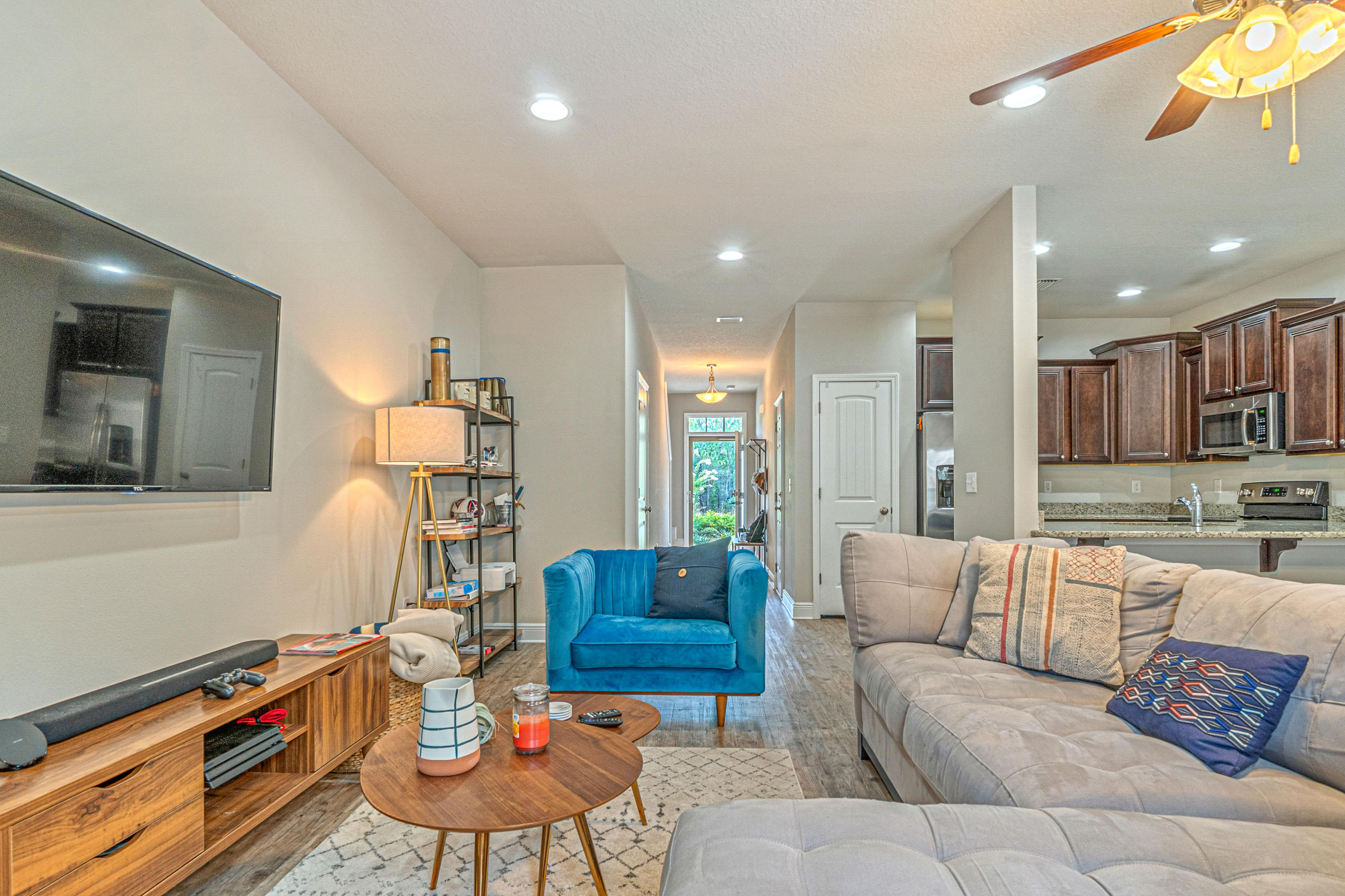 RESERVE POINTE - Residential