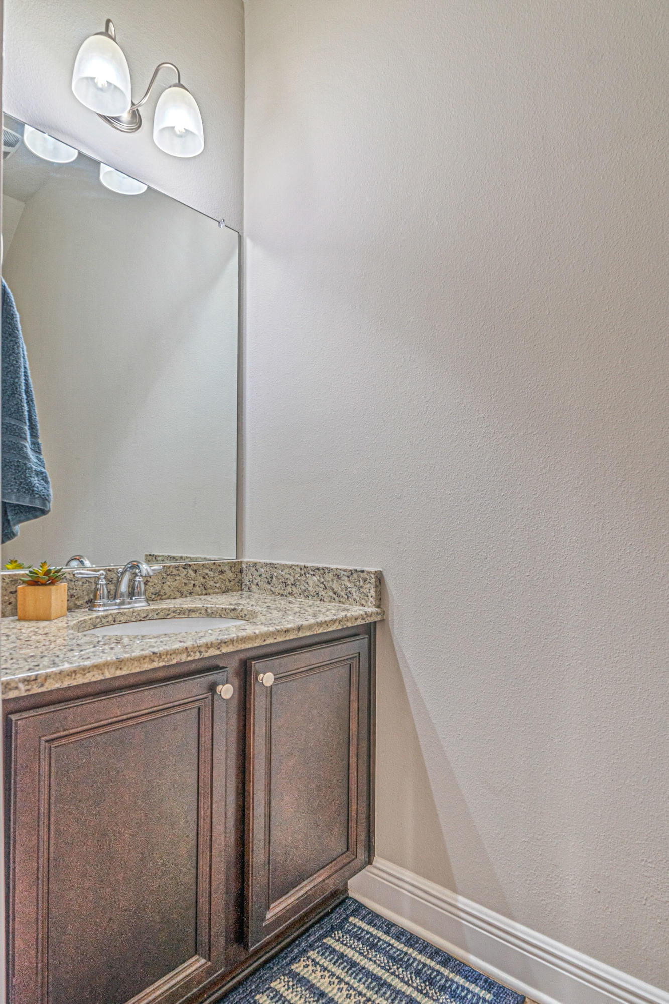 RESERVE POINTE - Residential