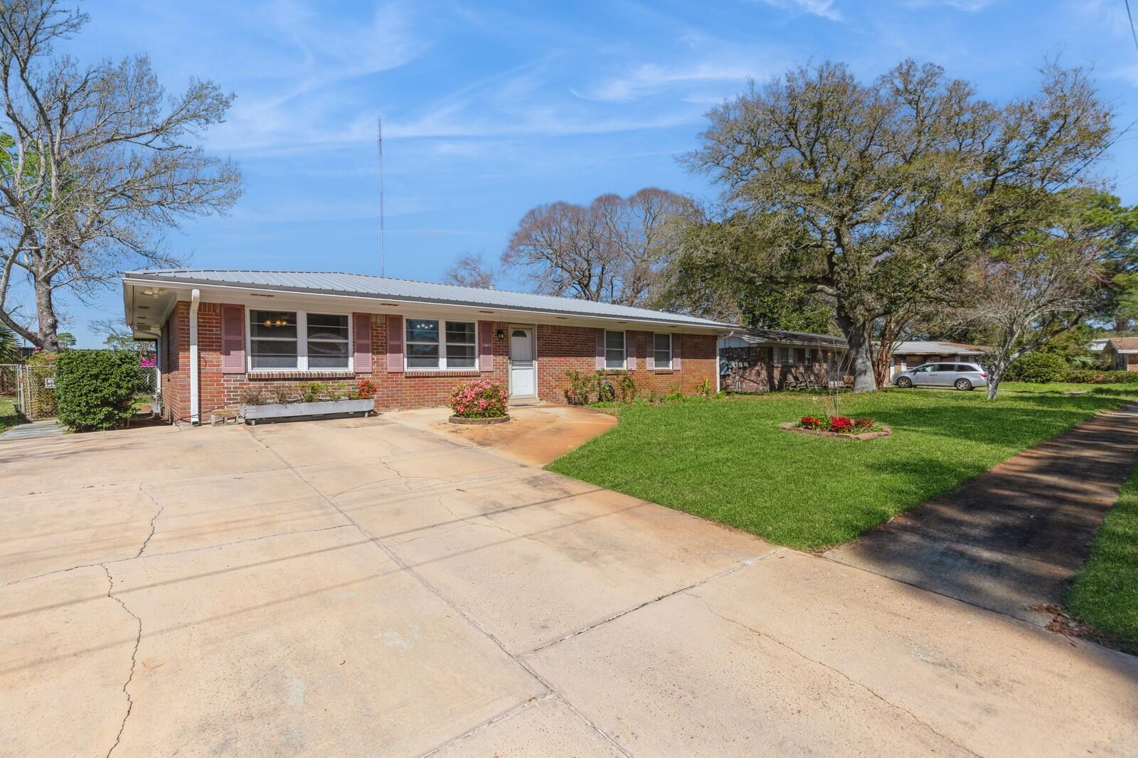 SANTA ROSA PARK - Residential