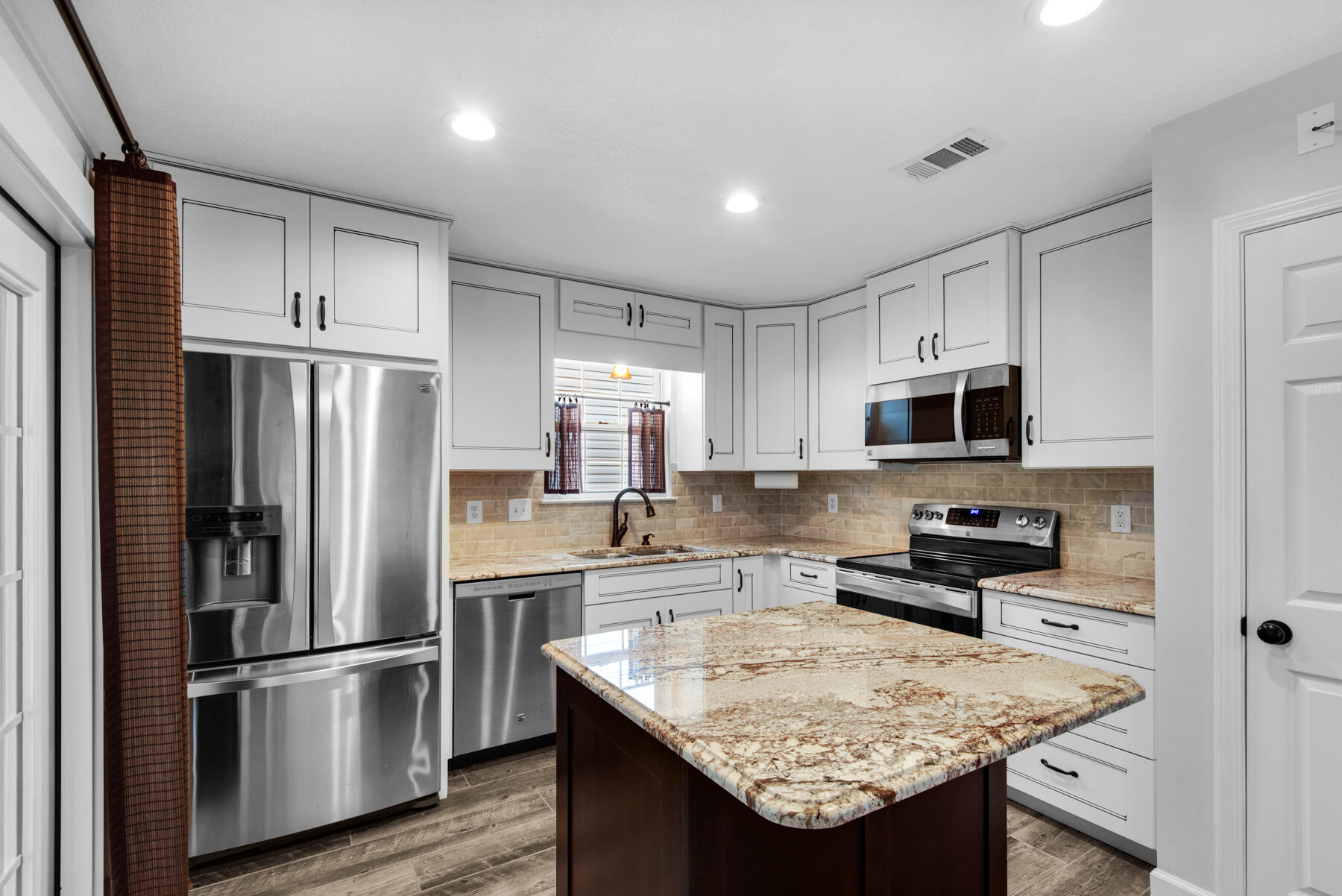 HUNTERS RUN S/D - Residential