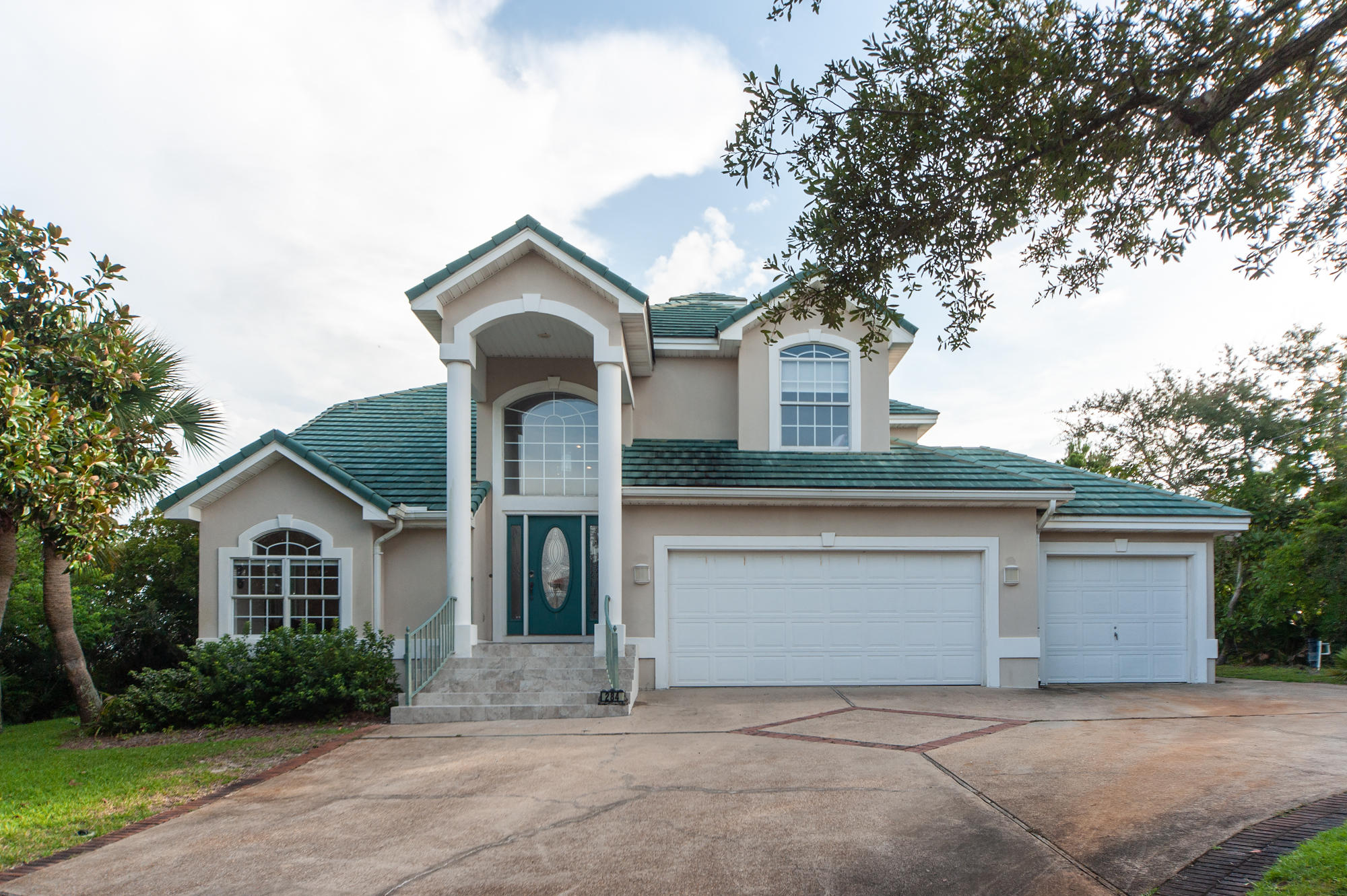 GULF PINES - Residential