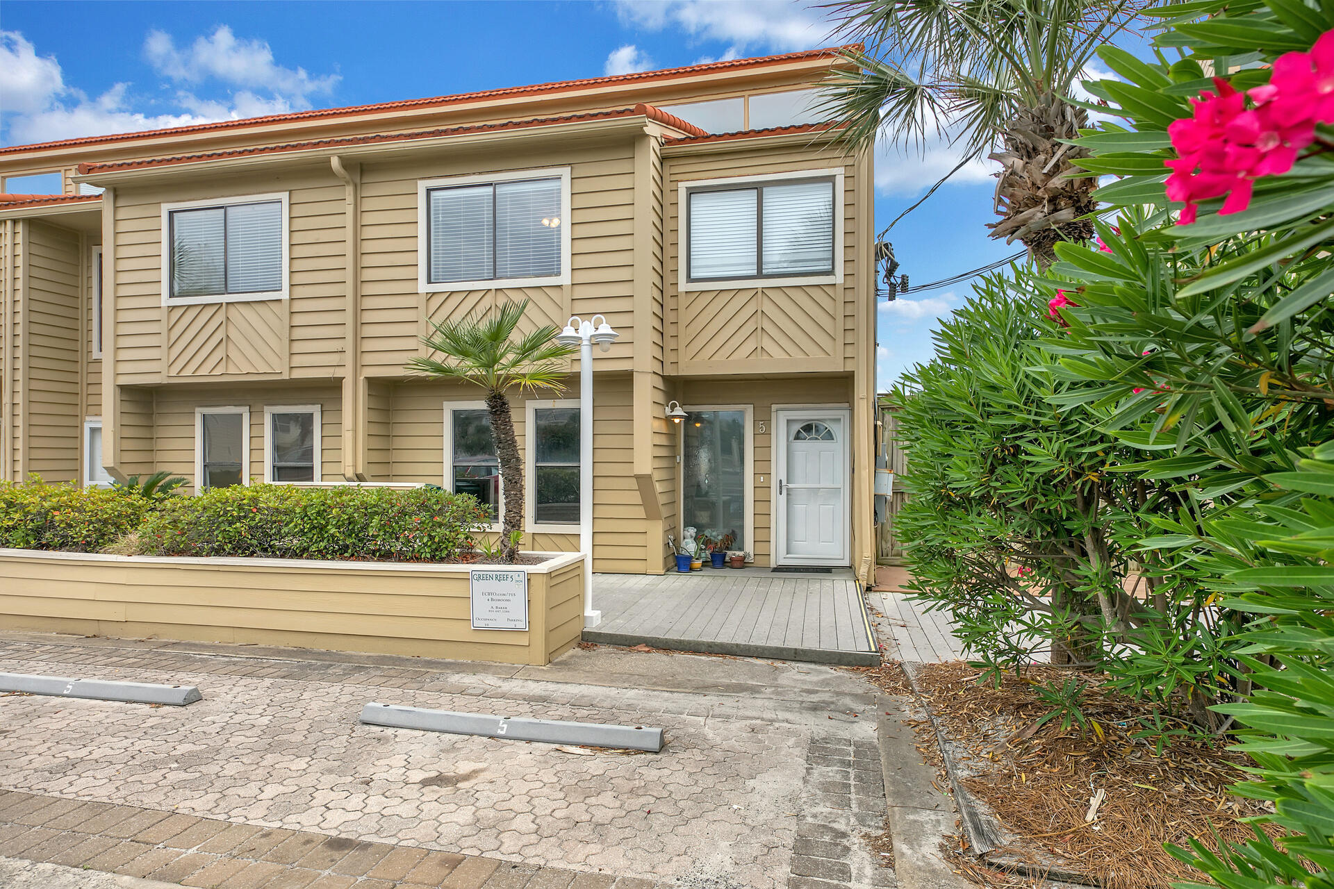 GREENREEF T/H - Residential