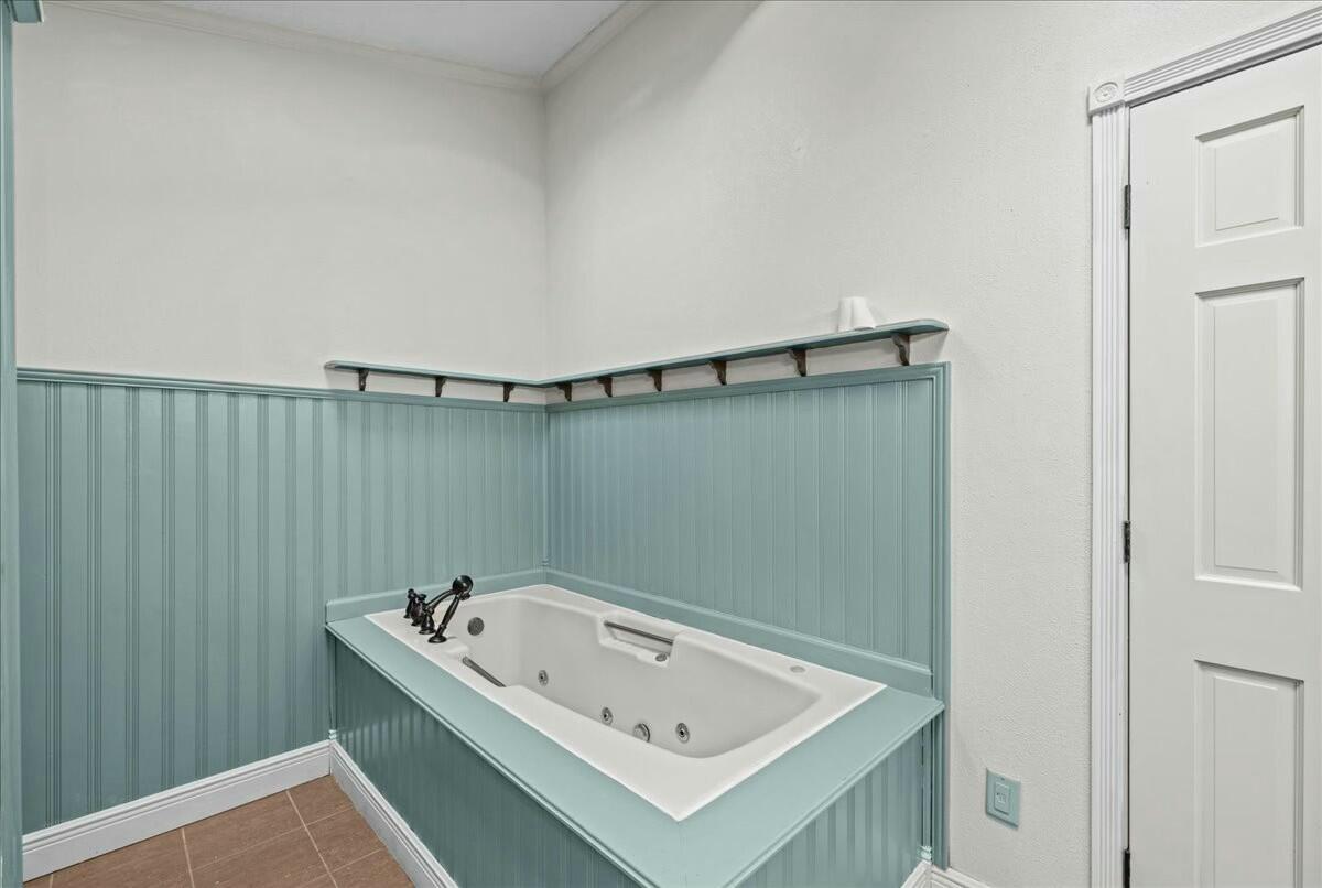 PINE FOREST S/D - Residential