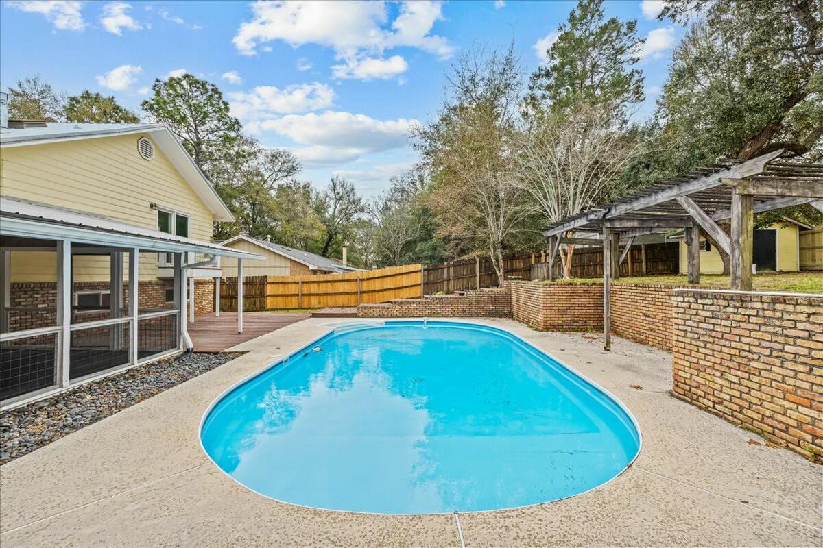 PINE FOREST S/D - Residential