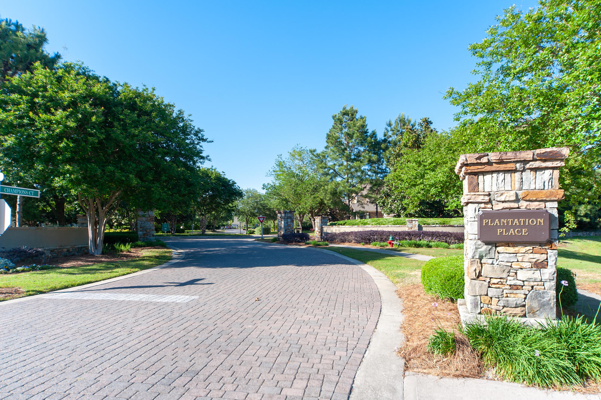 KELLY PLANTATION - Residential