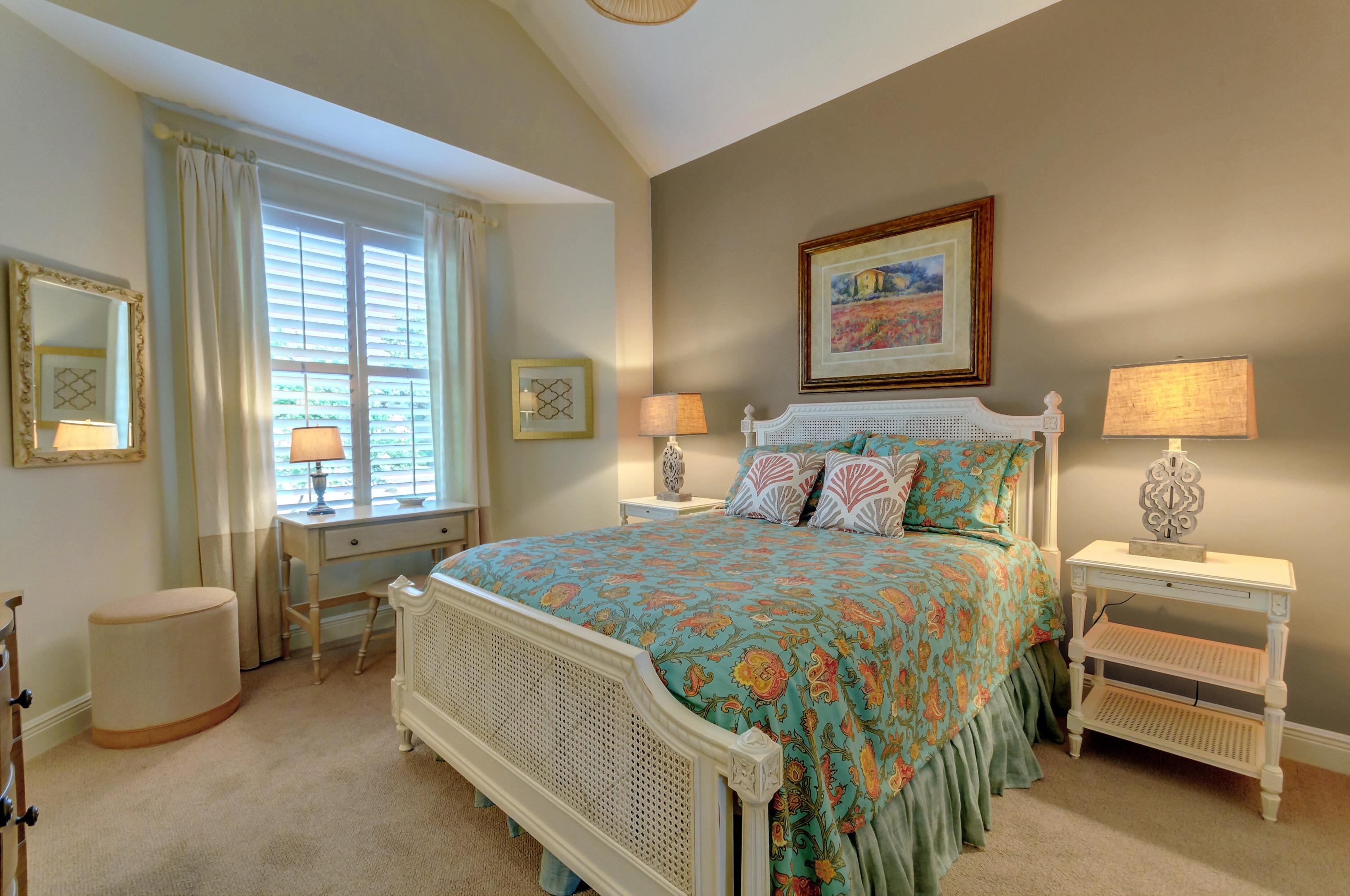 KELLY PLANTATION - Residential