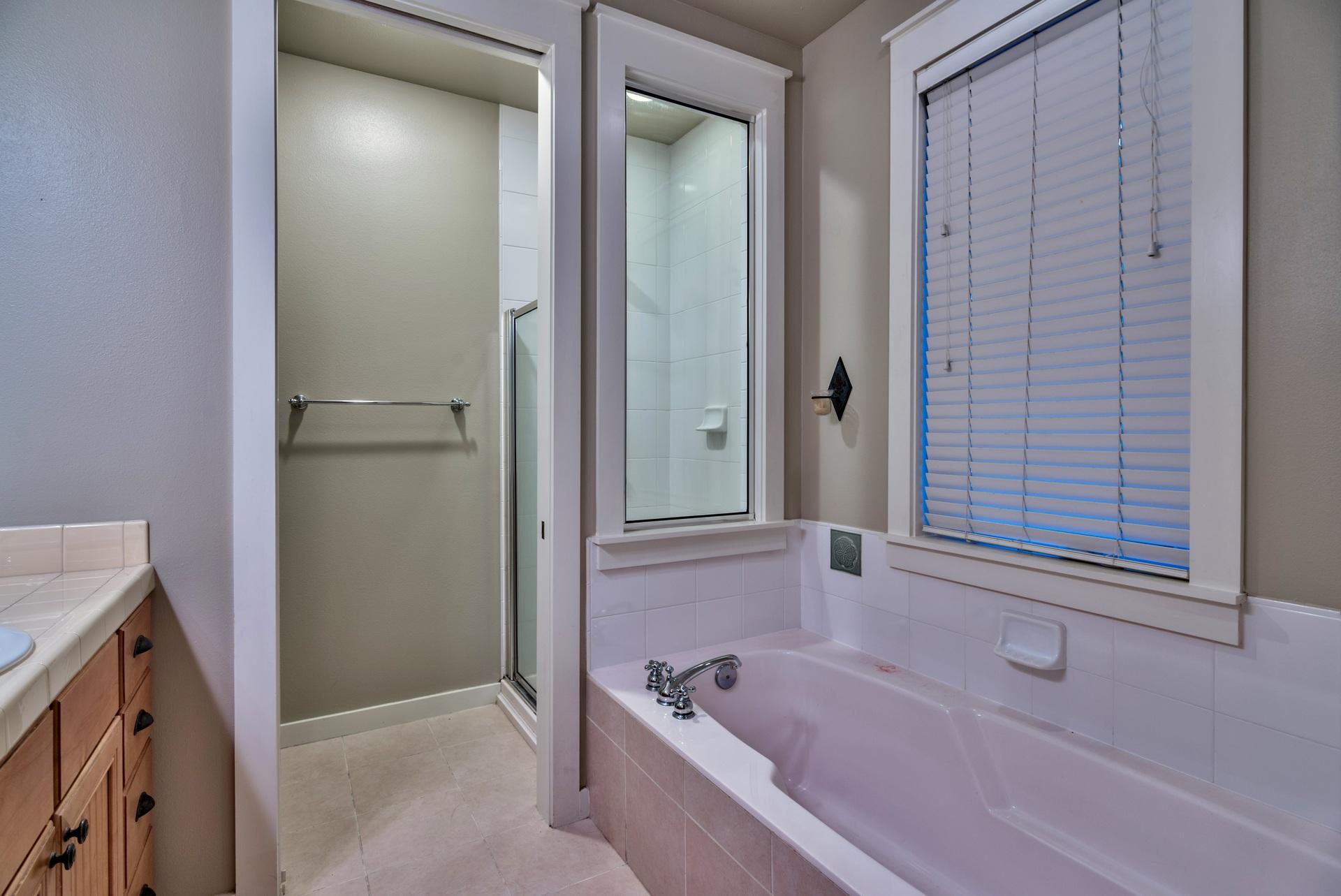 LAUREL GROVE - Residential