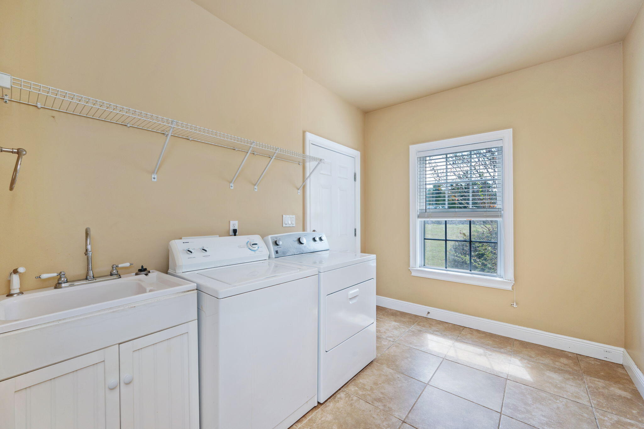 LAKE TANTARA UNREC - Residential