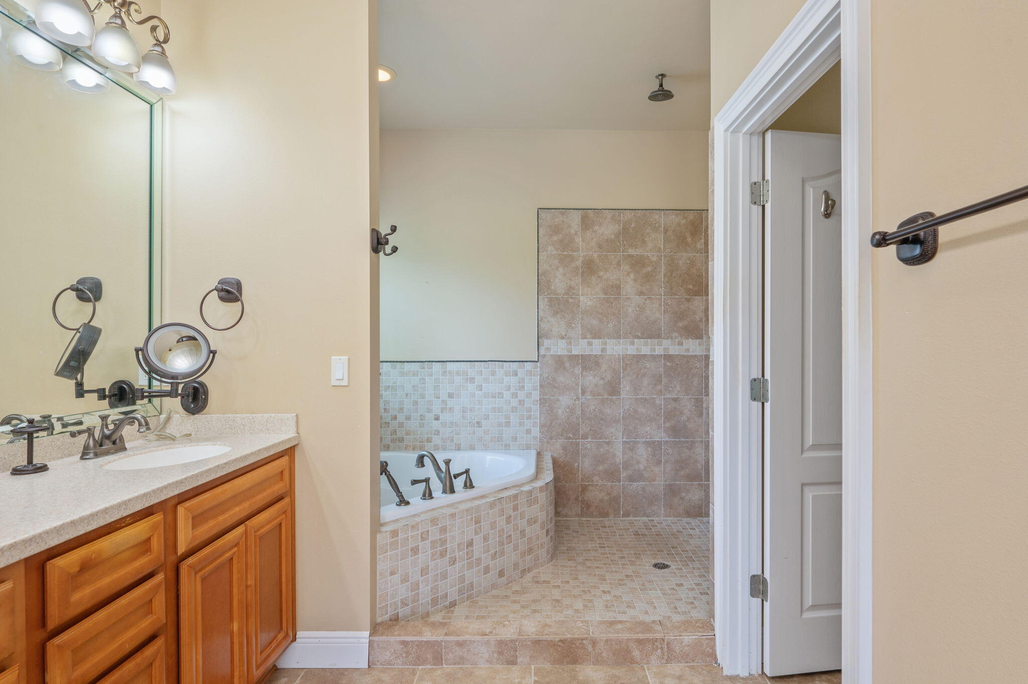 LAKE TANTARA UNREC - Residential