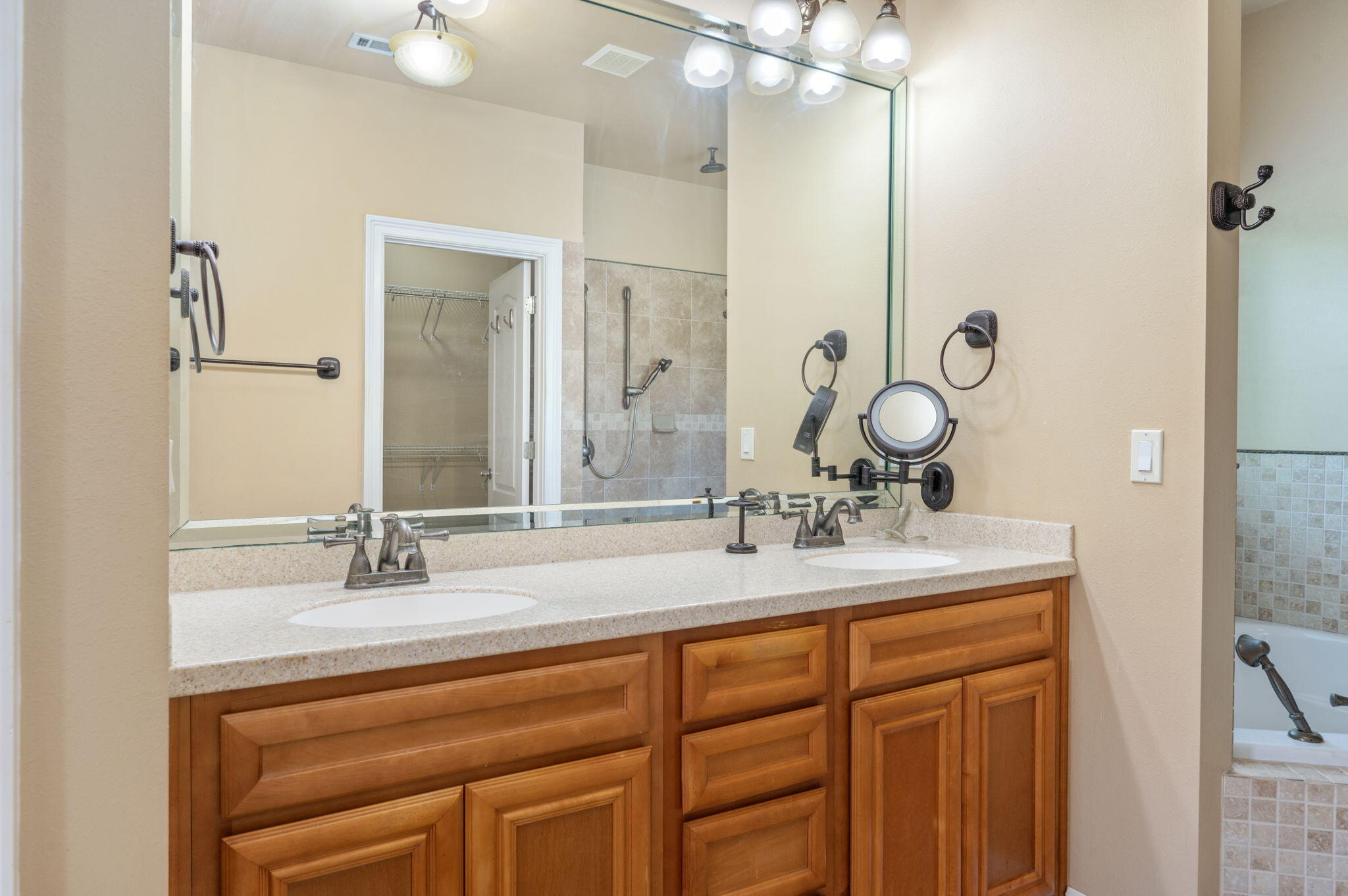 LAKE TANTARA UNREC - Residential