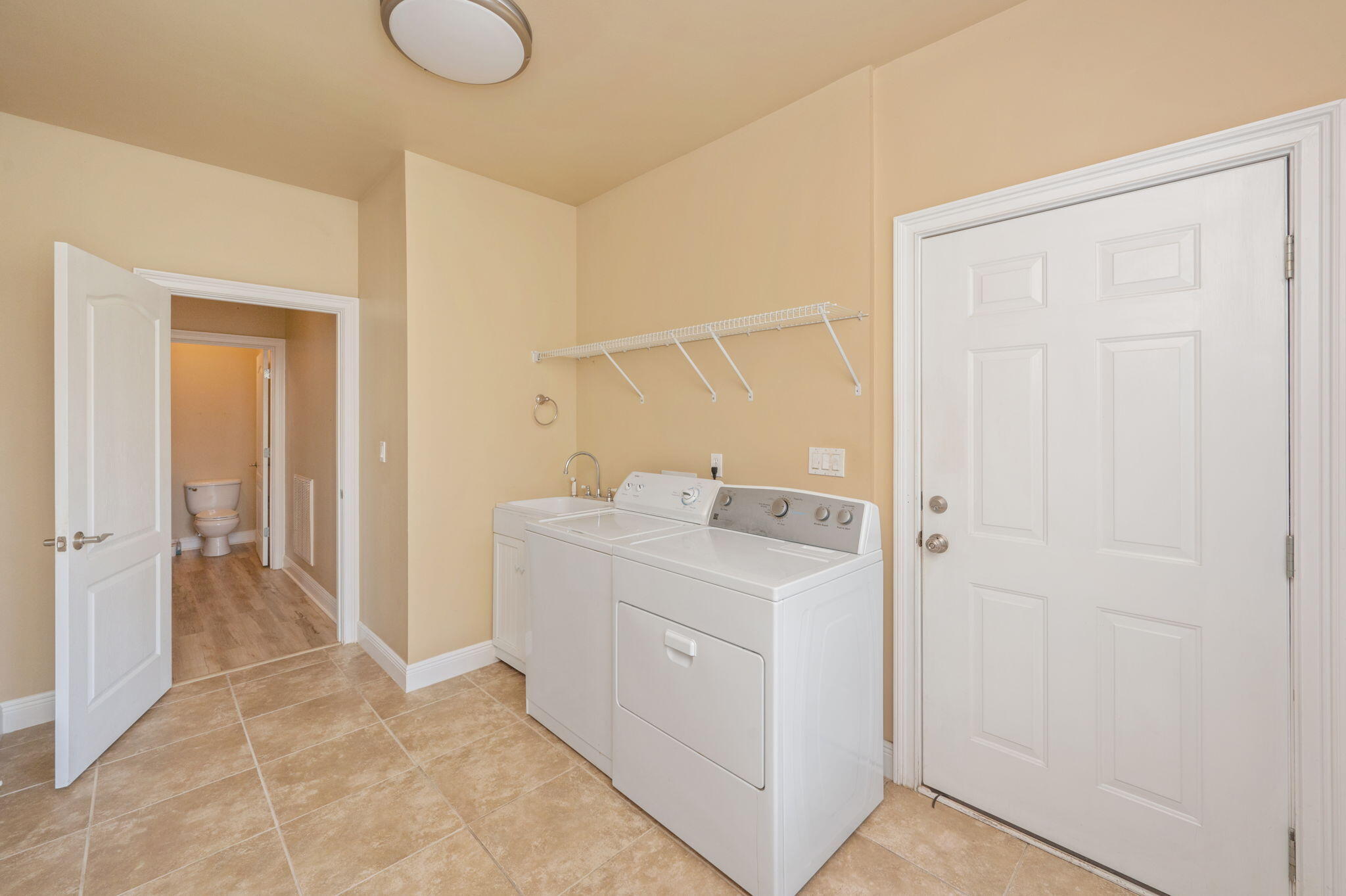 LAKE TANTARA UNREC - Residential