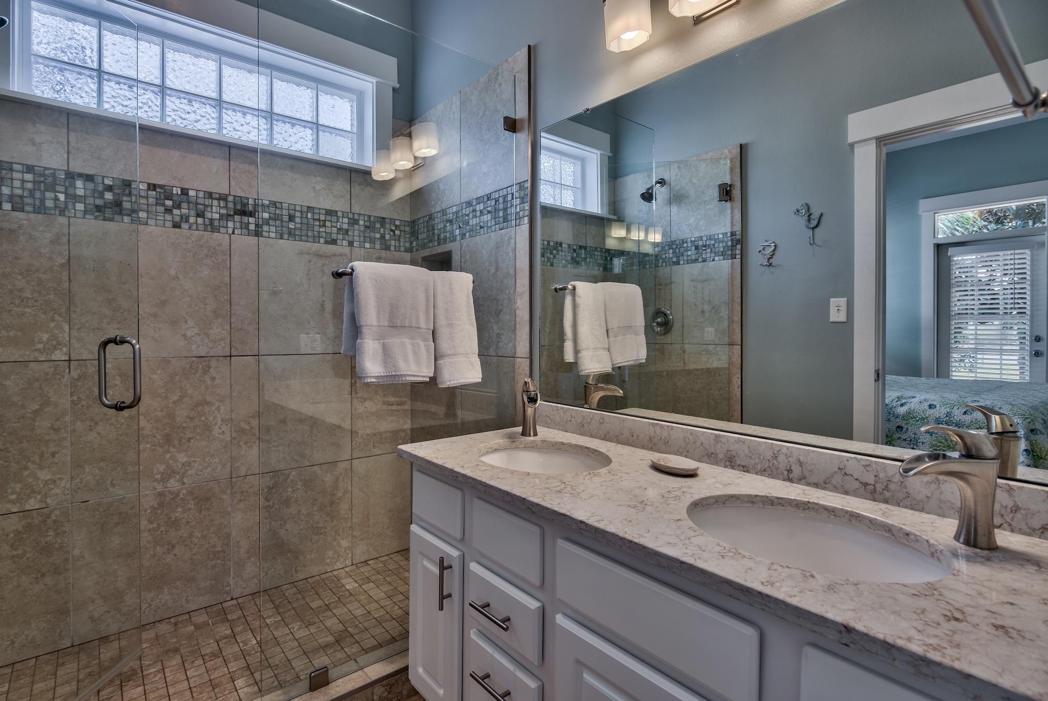 ARCADIA PLACE - Residential