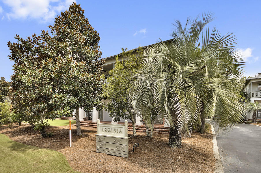 ARCADIA PLACE - Residential