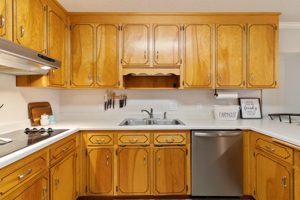 PLANTATION OAKS S/D - Residential