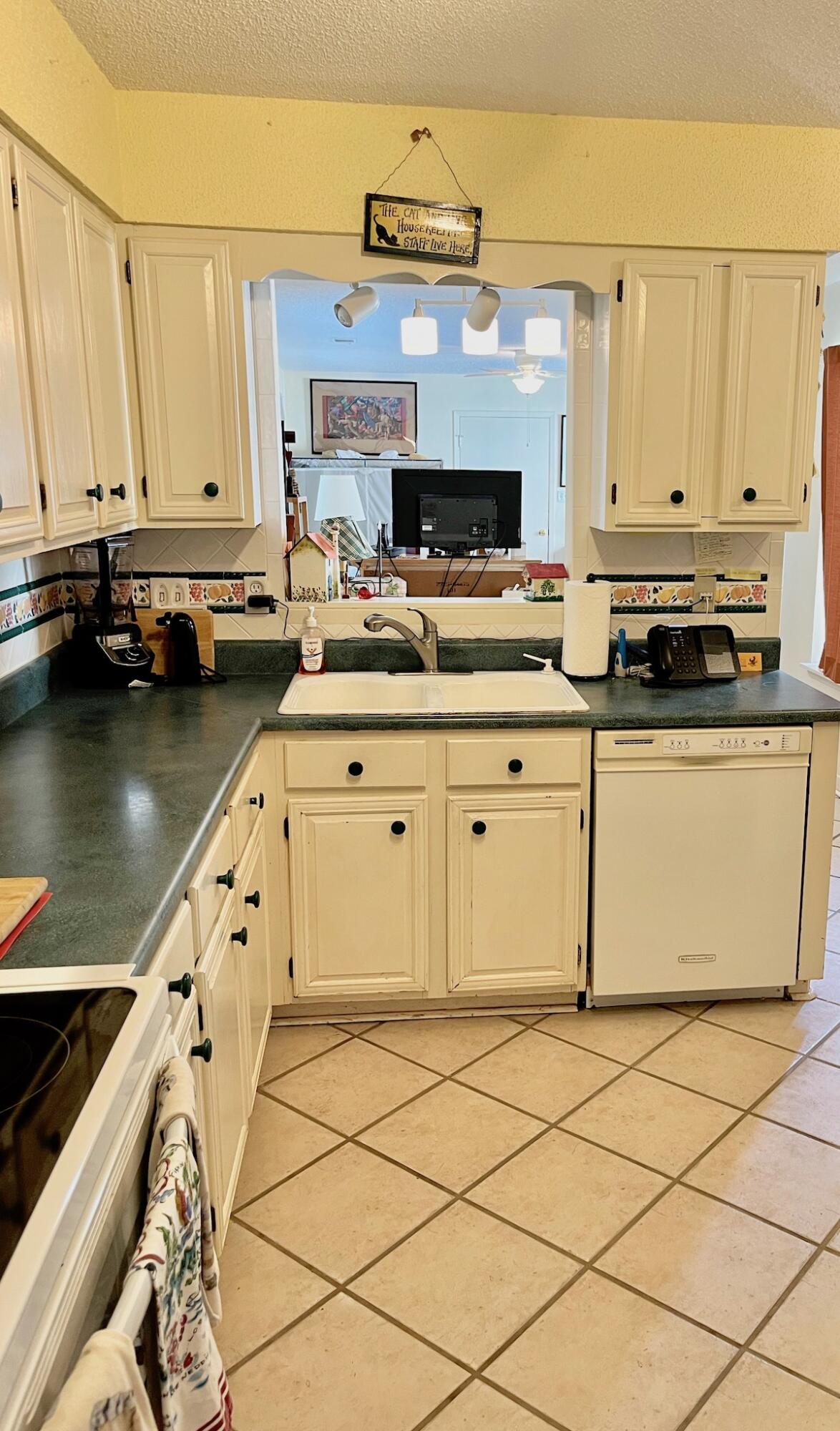 ROYAL OAKS S/D - Residential