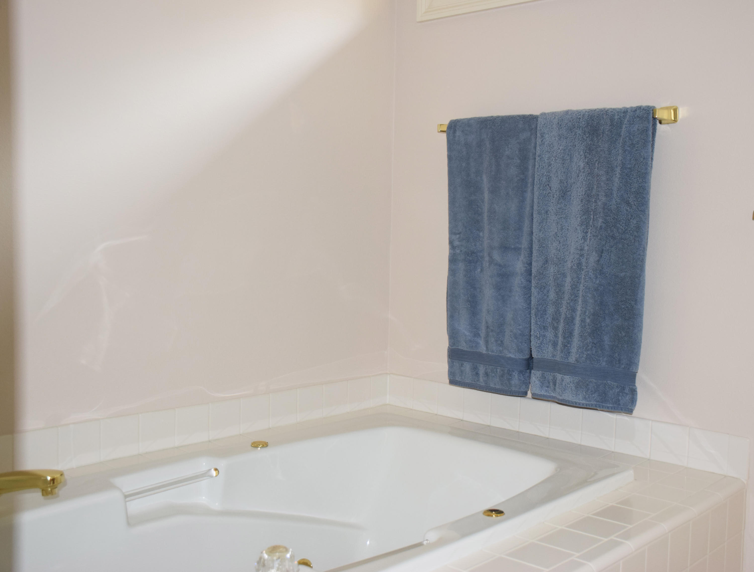 TURNBERRY PLACE - Residential