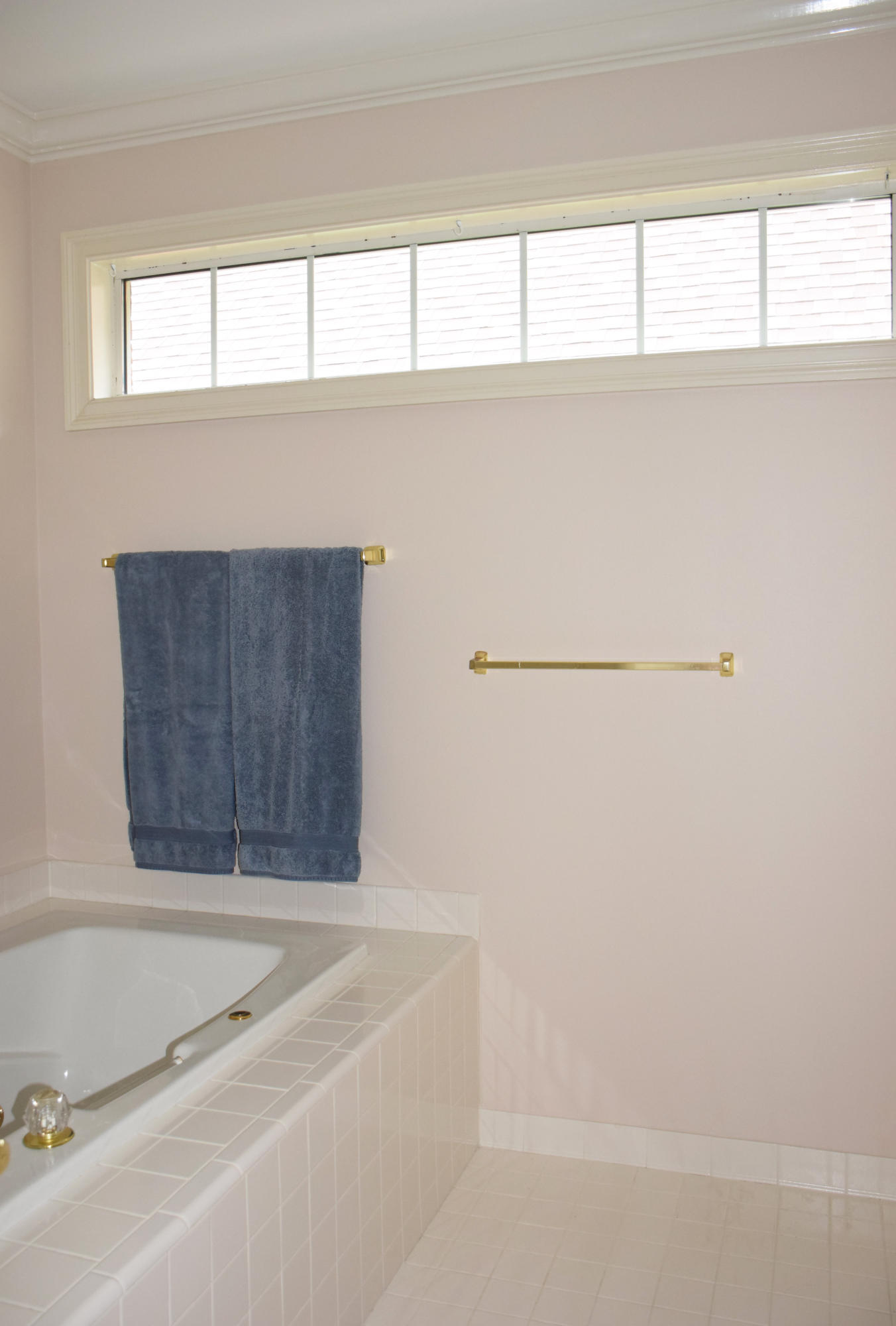 TURNBERRY PLACE - Residential