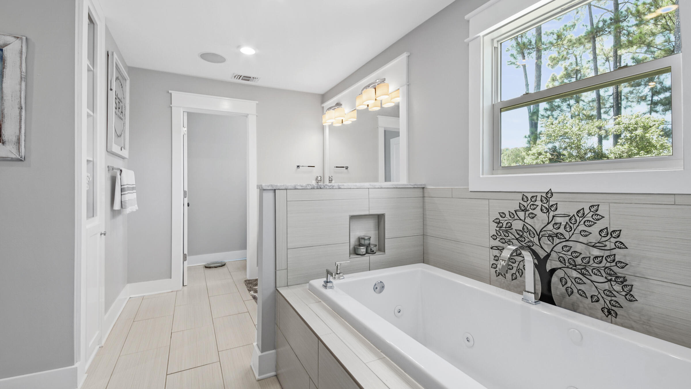 HOLIDAY SHORES ESTATES - Residential