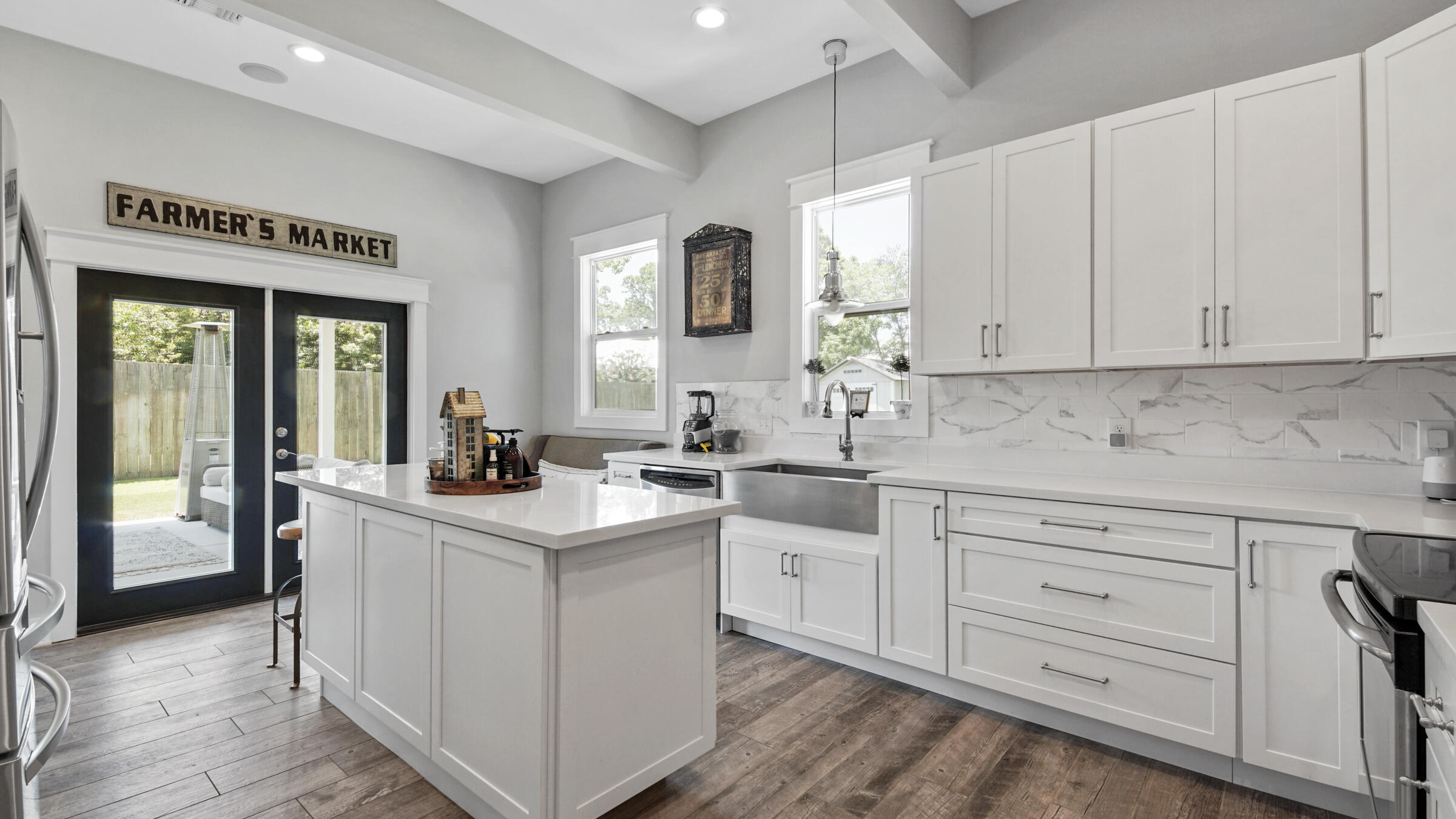 HOLIDAY SHORES ESTATES - Residential