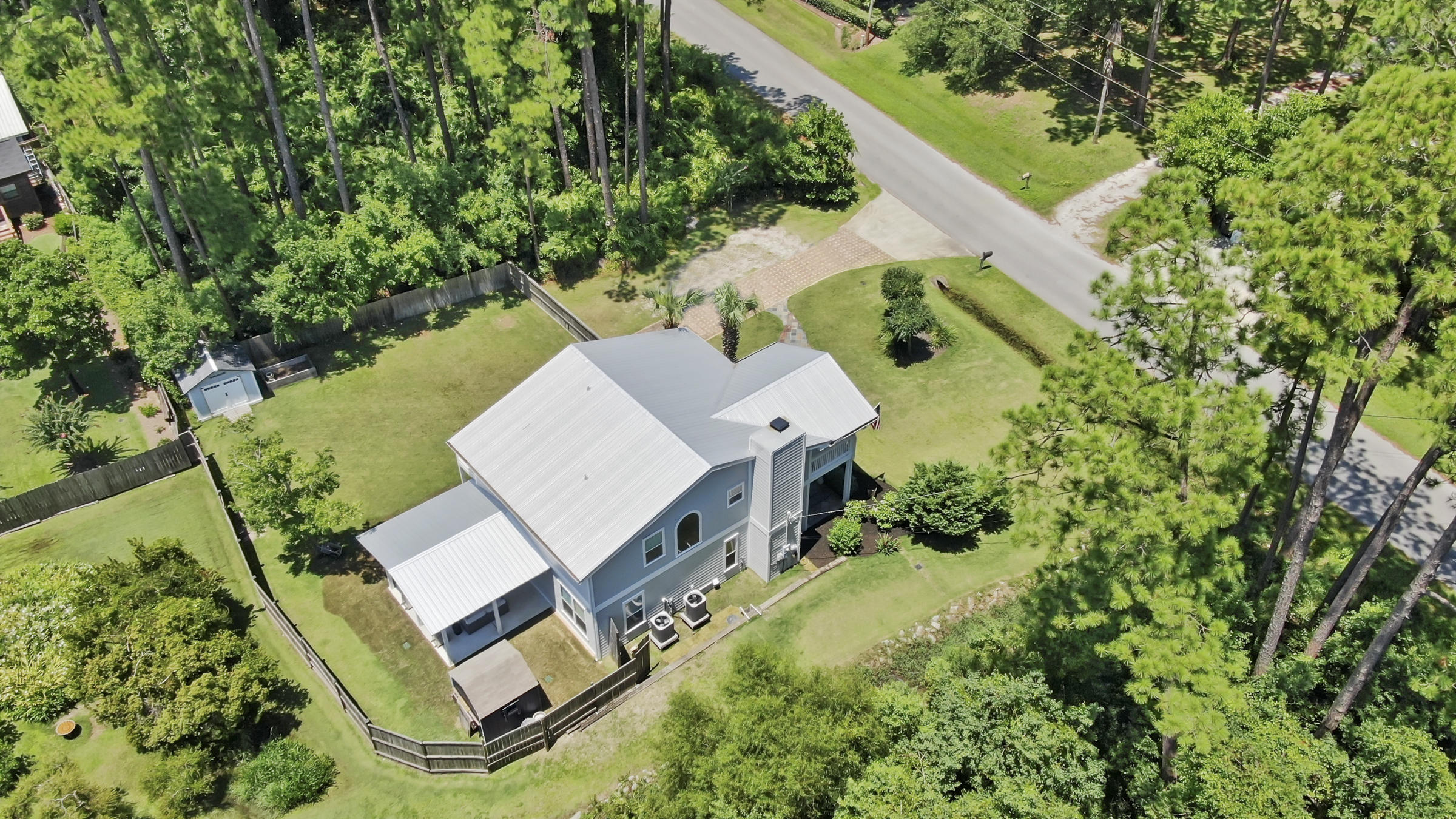 HOLIDAY SHORES ESTATES - Residential