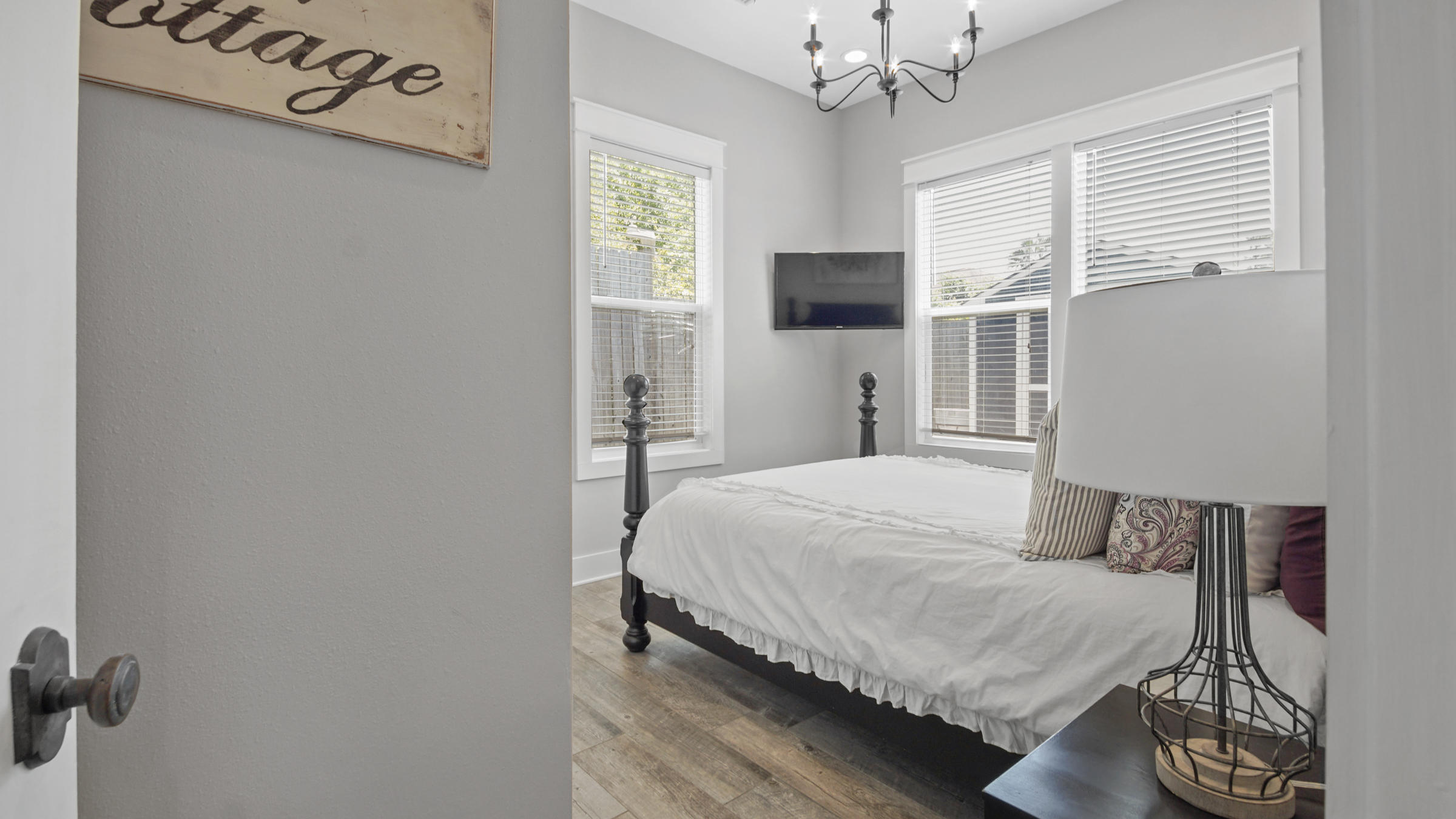 HOLIDAY SHORES ESTATES - Residential