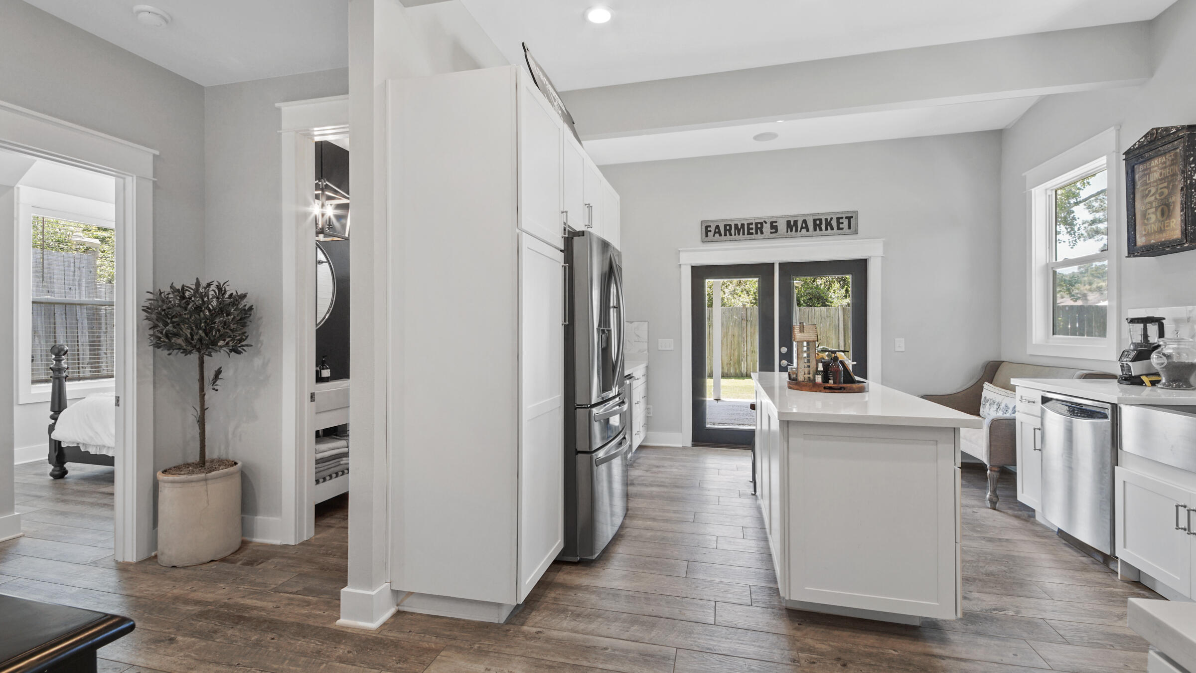 HOLIDAY SHORES ESTATES - Residential