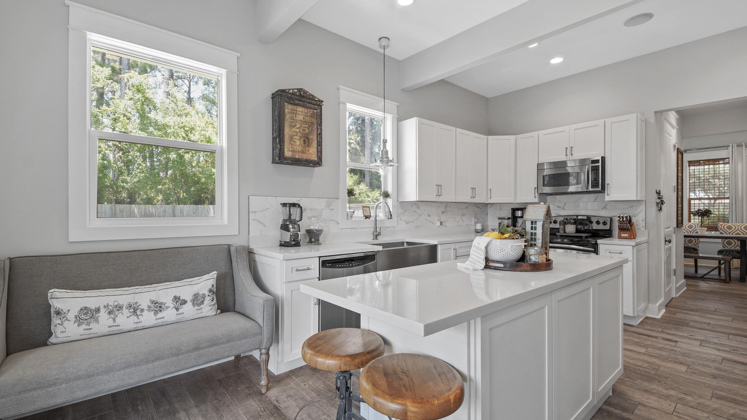 HOLIDAY SHORES ESTATES - Residential