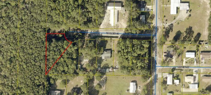 This lot is over half an acre! This is 1 of 5 lots available. Perfect for your new home or manufactured home! Very close to downtown DeFuniak Springs and the Historic District. Only 35 minutes to the beaches of South Walton. All measurements to be verified by buyer.