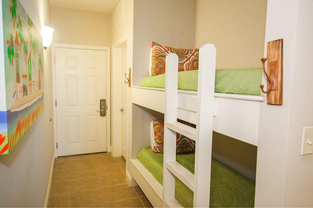 ARIEL DUNES I - Residential