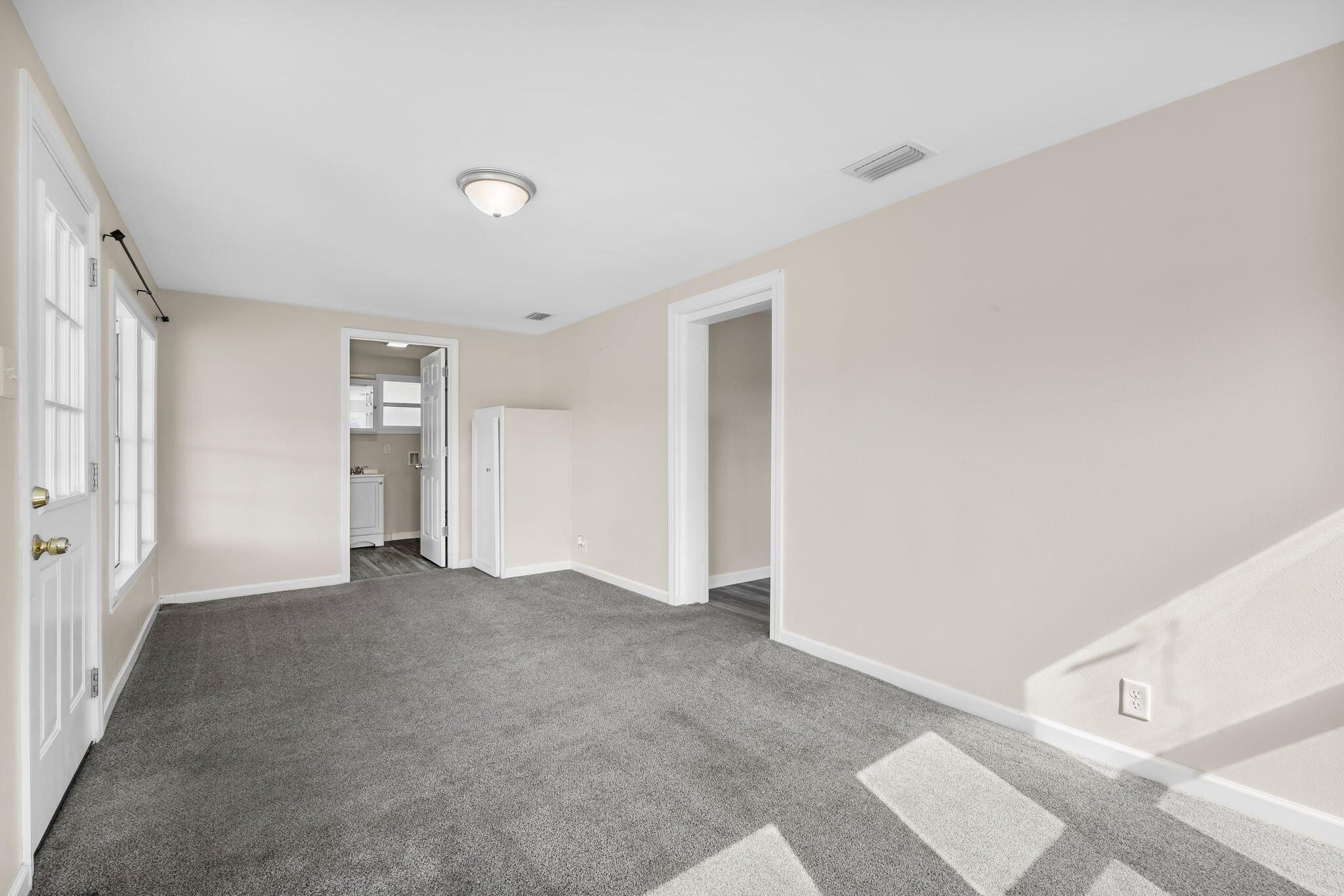 NO RECORDED SUBDIVISION - Residential