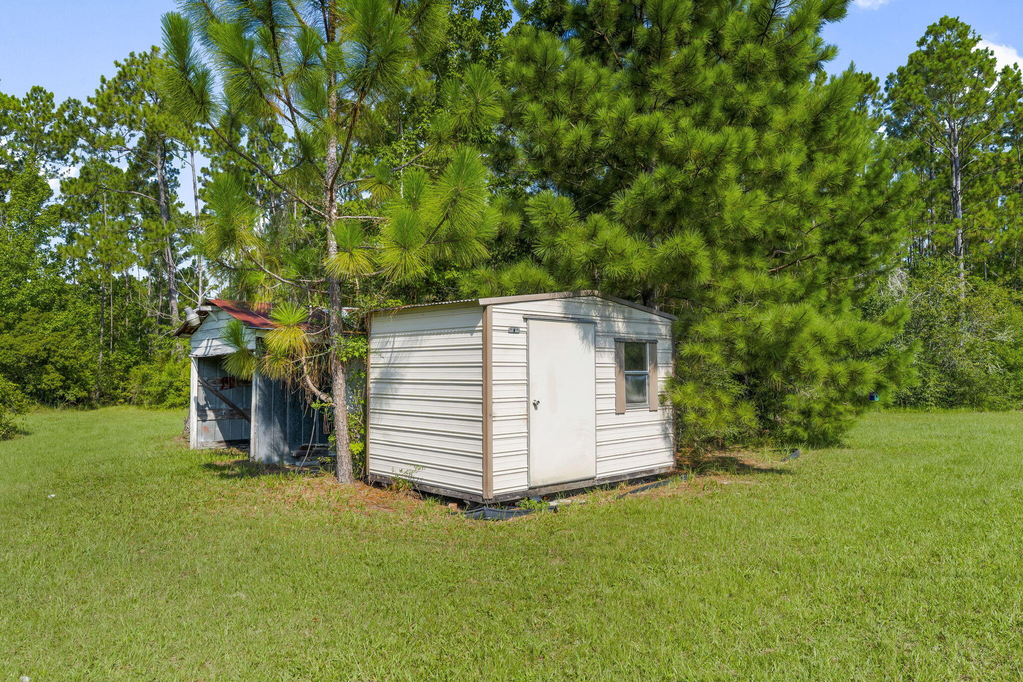NO RECORDED SUBDIVISION - Residential