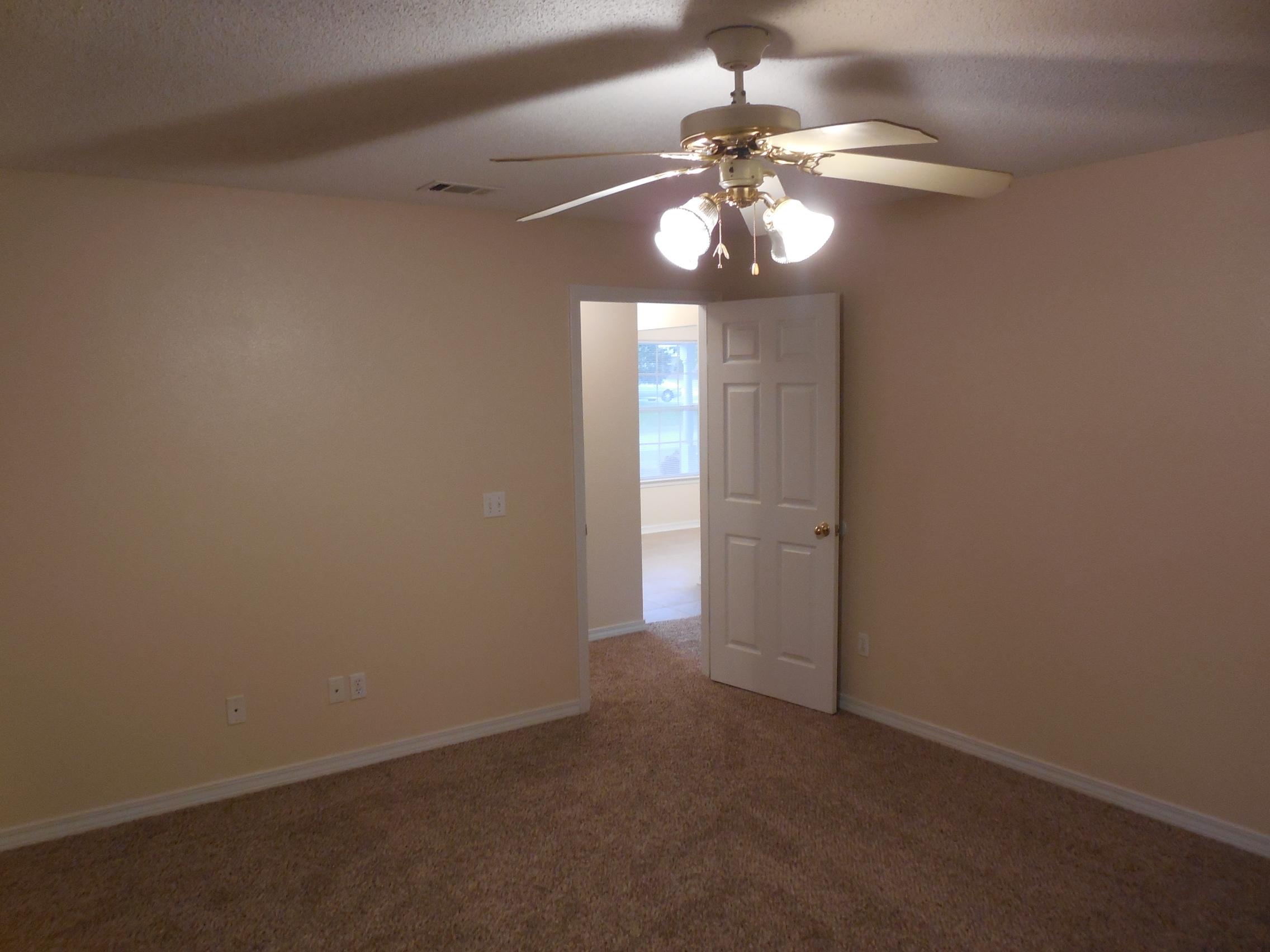 CHEROKEE BEND S/D - Residential