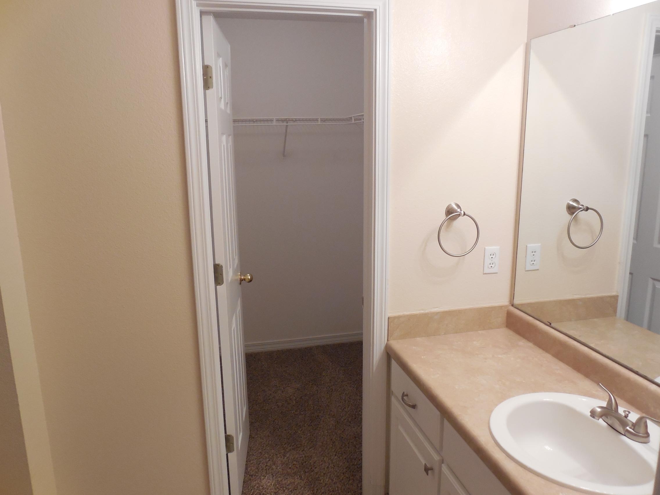 CHEROKEE BEND S/D - Residential