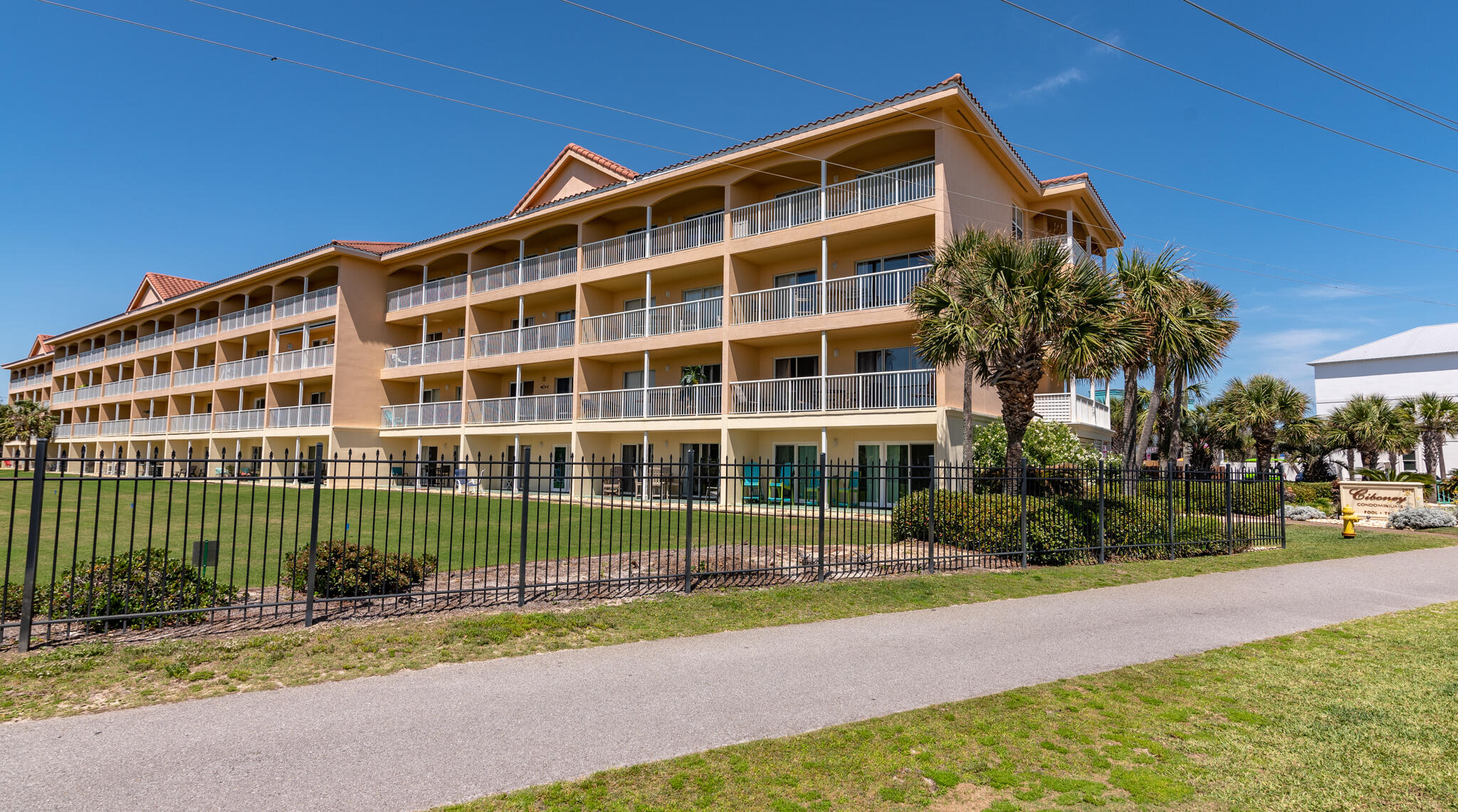 CIBONEY CONDO - Residential
