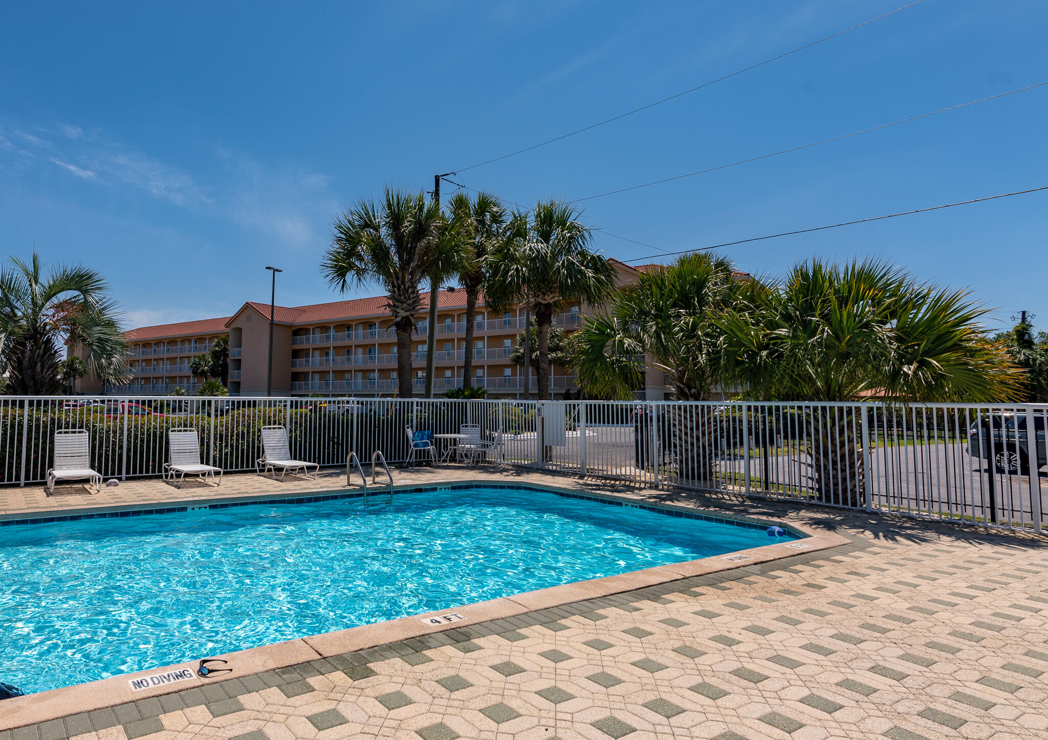 CIBONEY CONDO - Residential