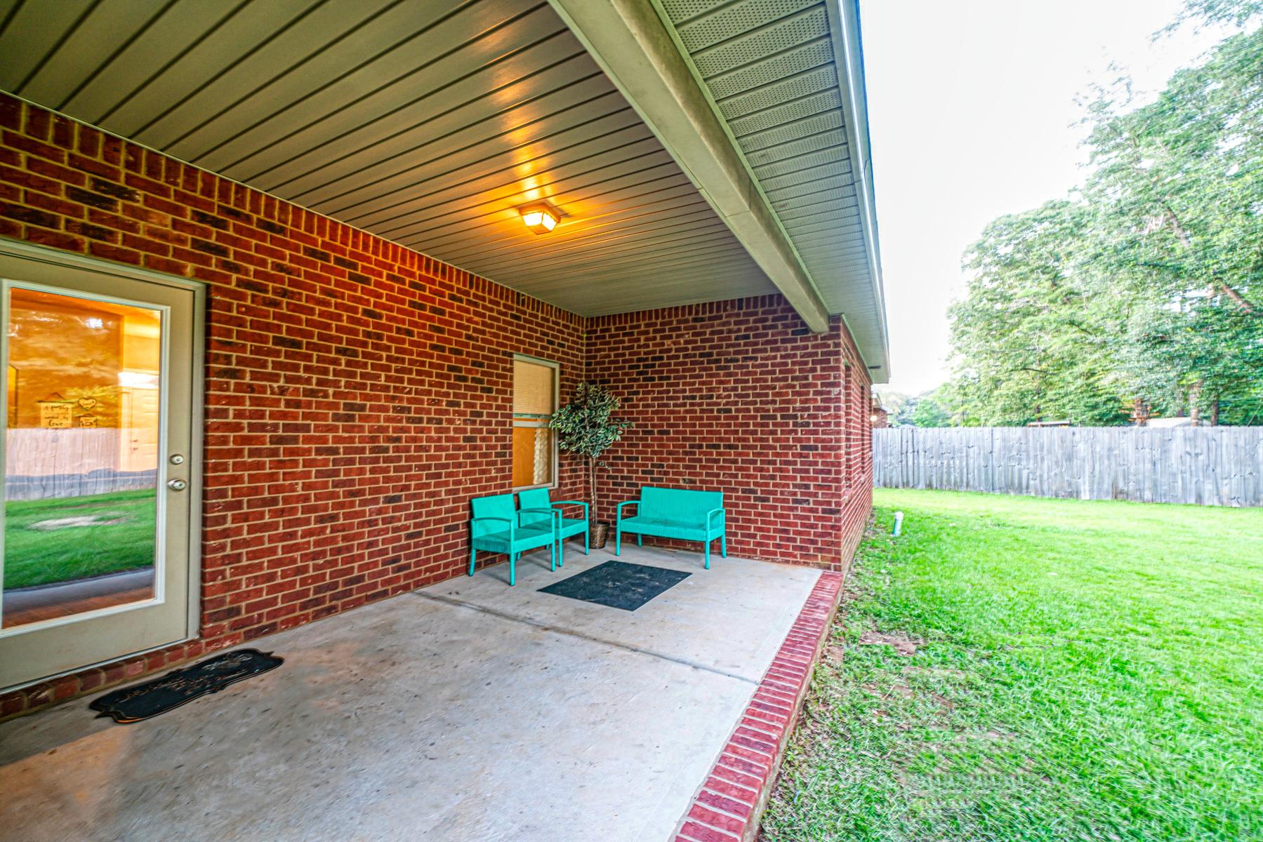 AUTUMN WOODS - Residential