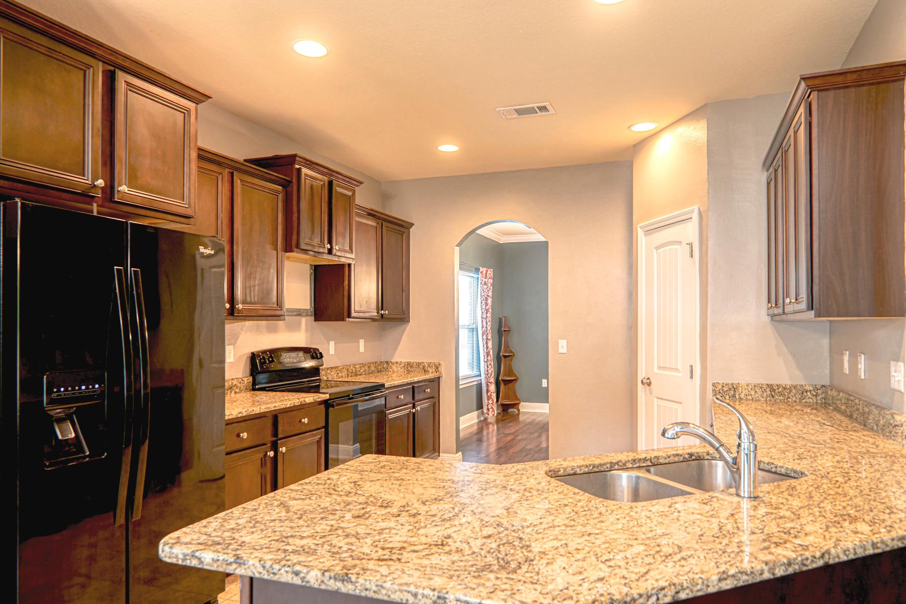 AUTUMN WOODS - Residential