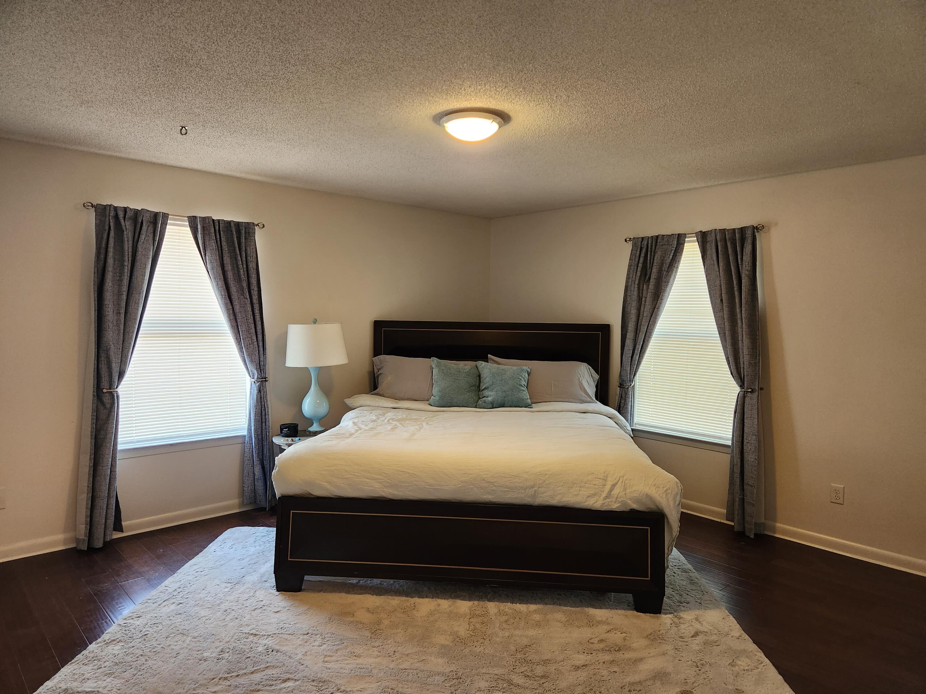 METES & BOUNDS - Residential Lease