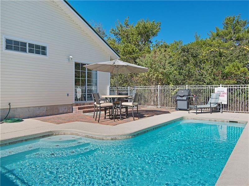 CRYSTAL BEACH - Residential