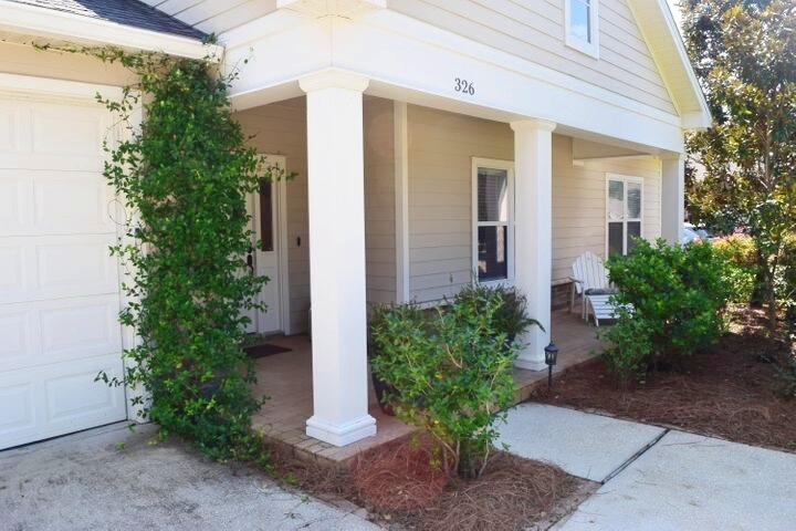 HAMMOCK BAY - Residential