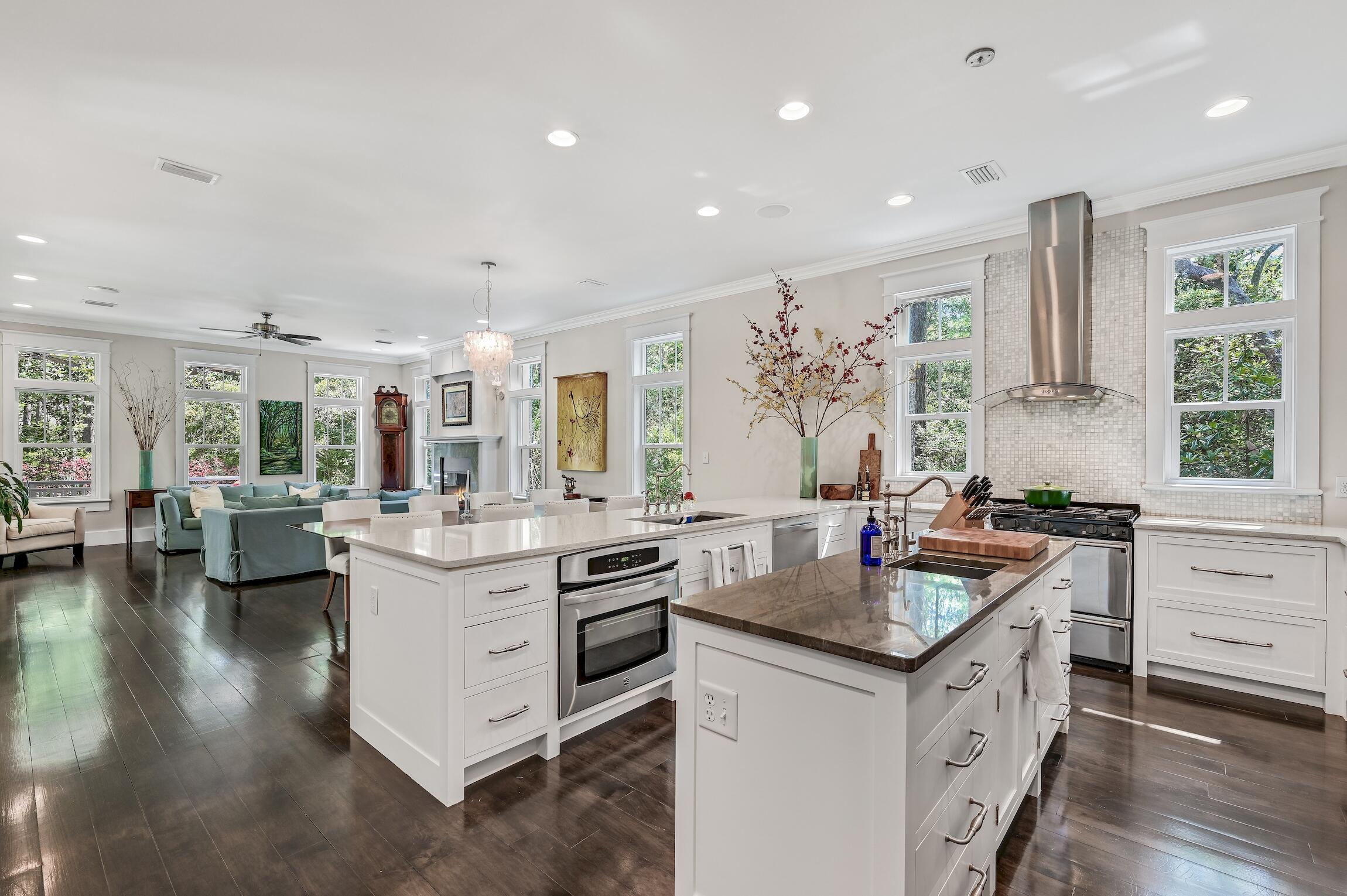 THE WOODS - Residential