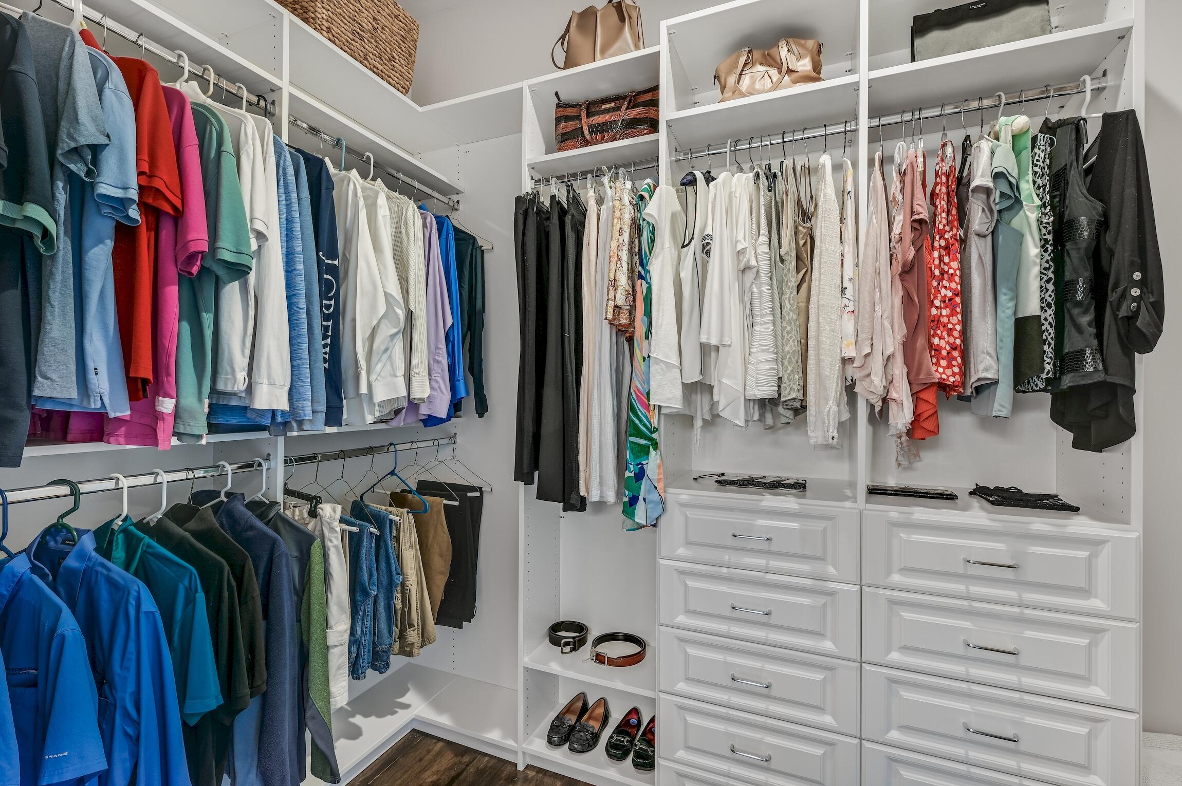 THE WOODS - Residential