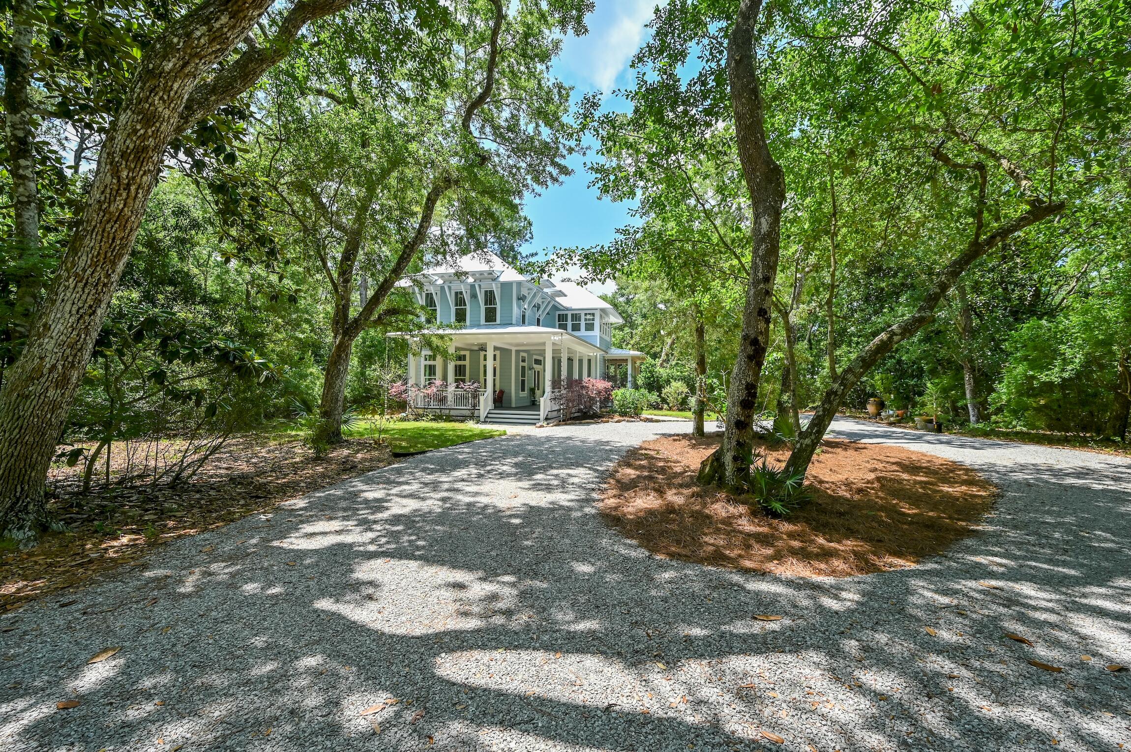 THE WOODS - Residential